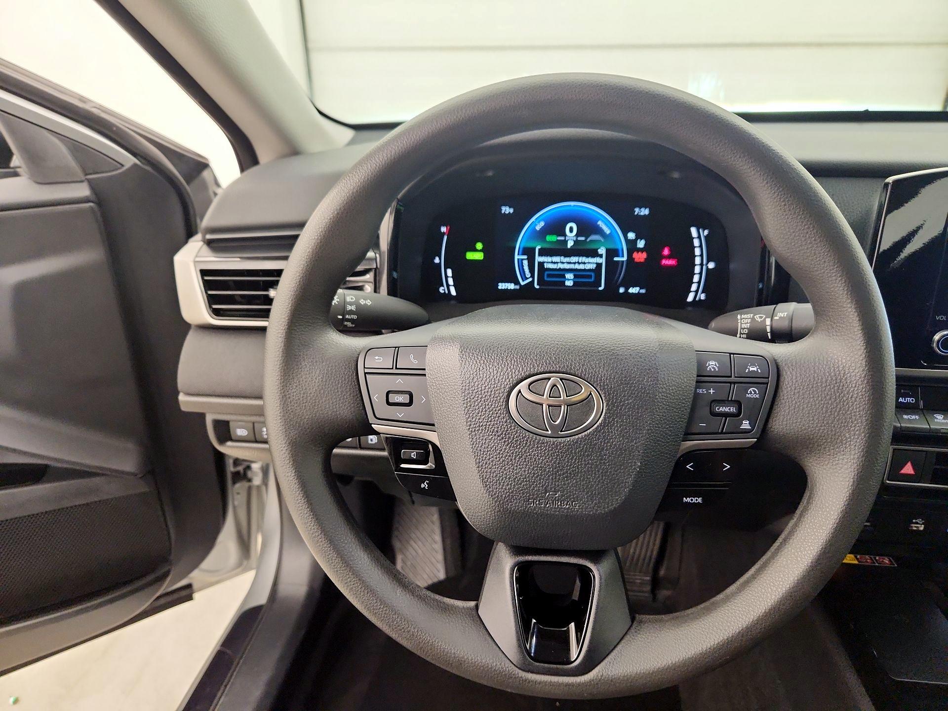 Thumbnail: 2025 Toyota Camry - 10