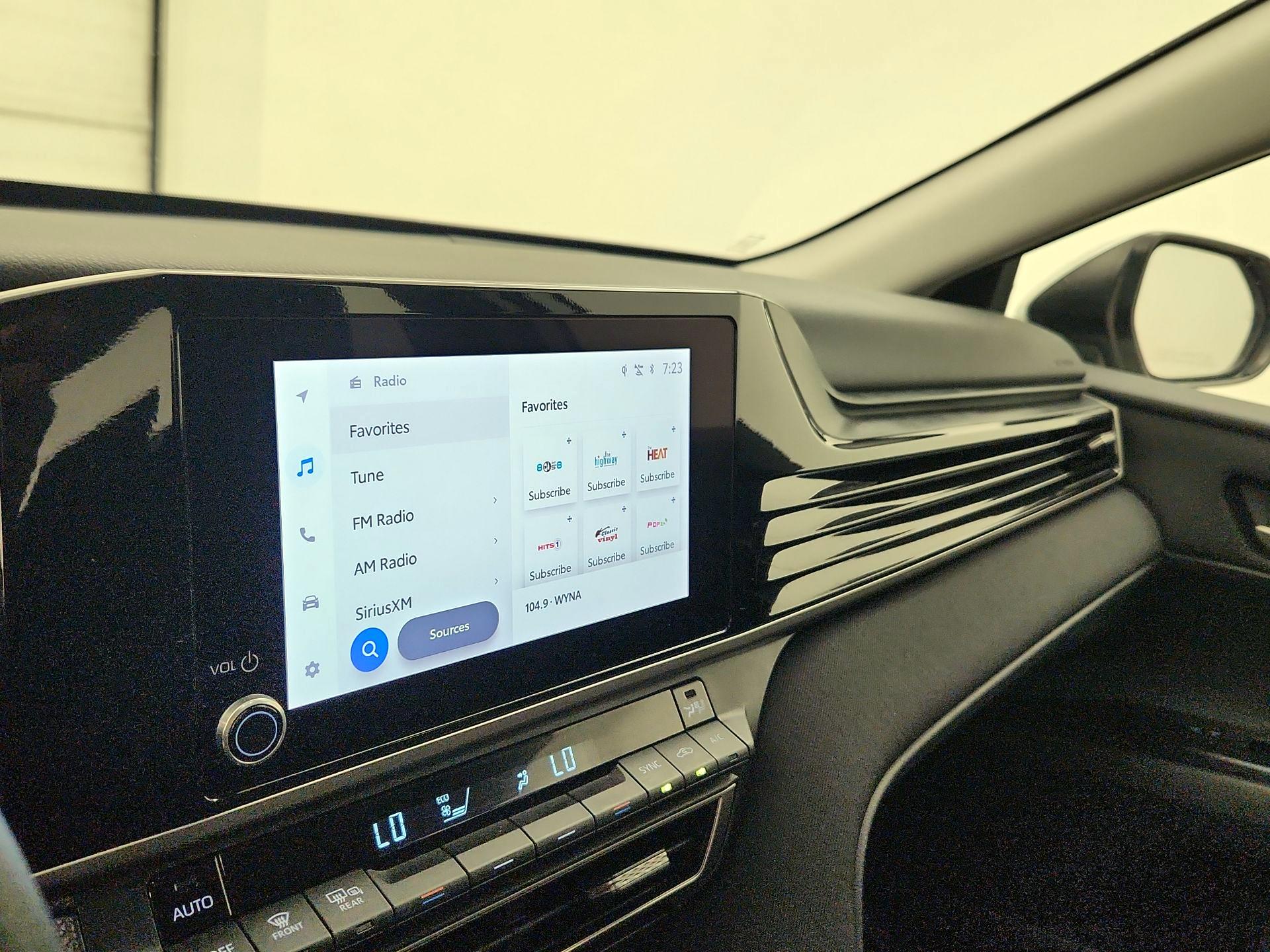 Thumbnail: 2025 Toyota Camry - 15