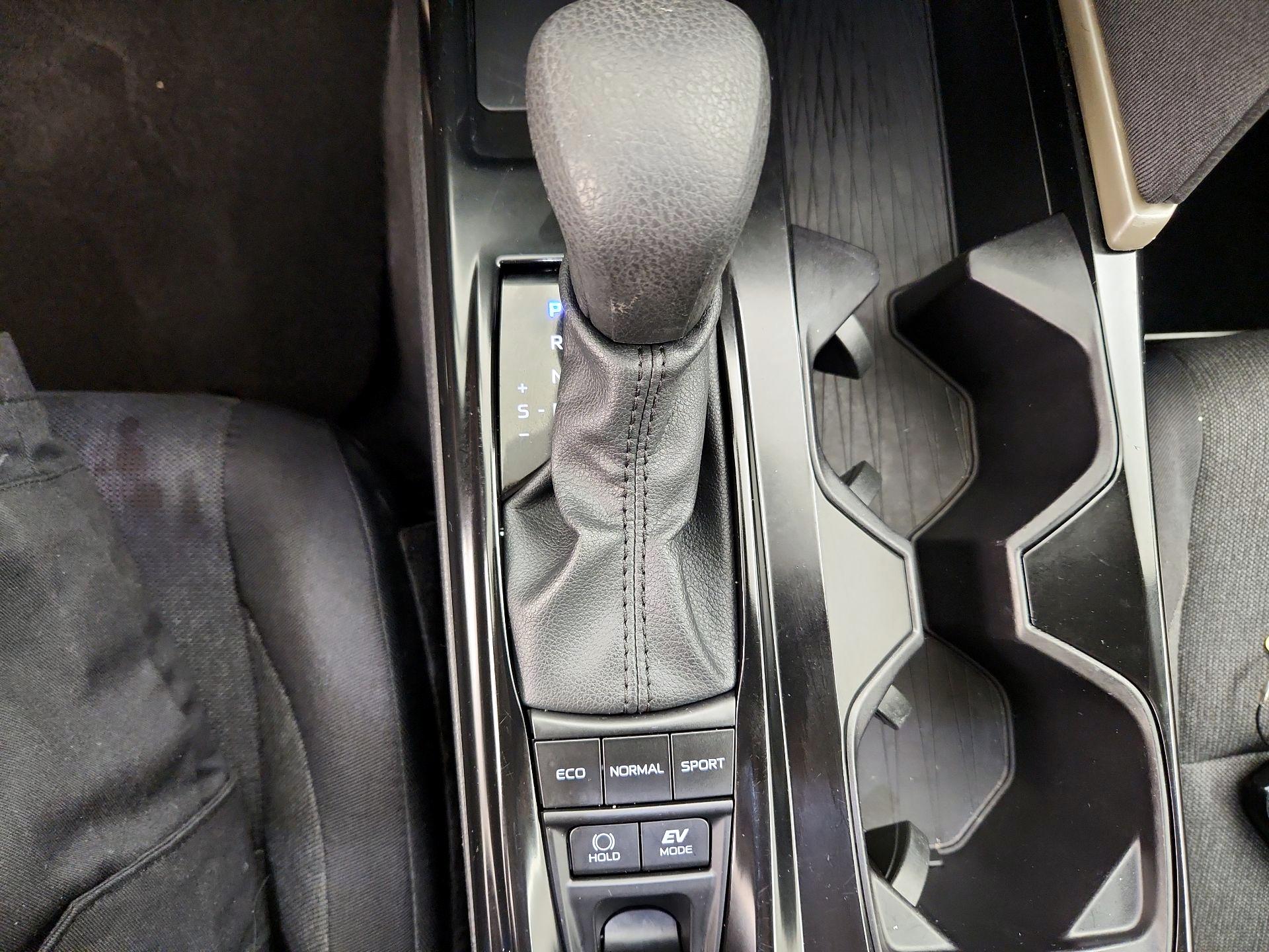Thumbnail: 2025 Toyota Camry - 17