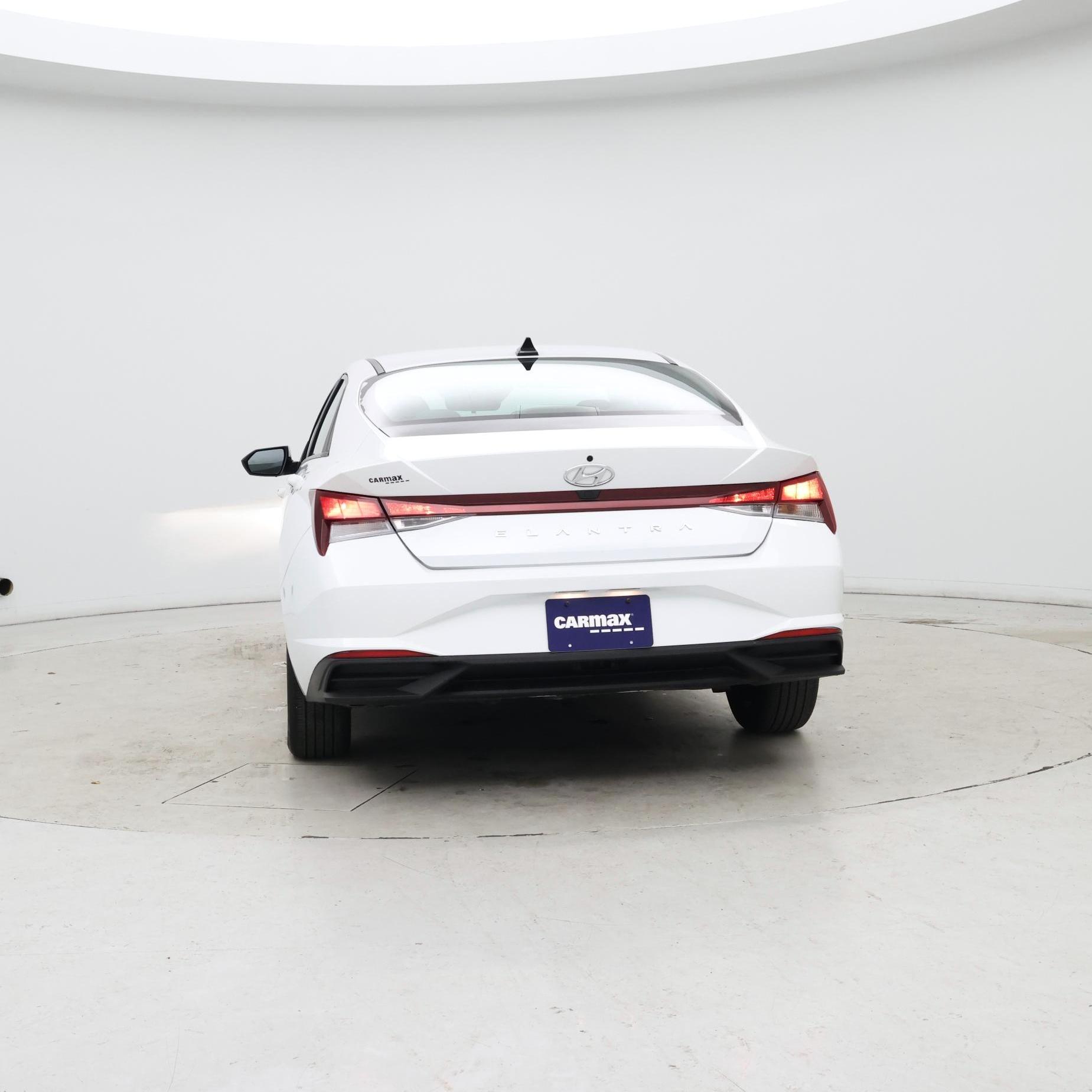 Thumbnail: 2022 Hyundai Elantra - 6