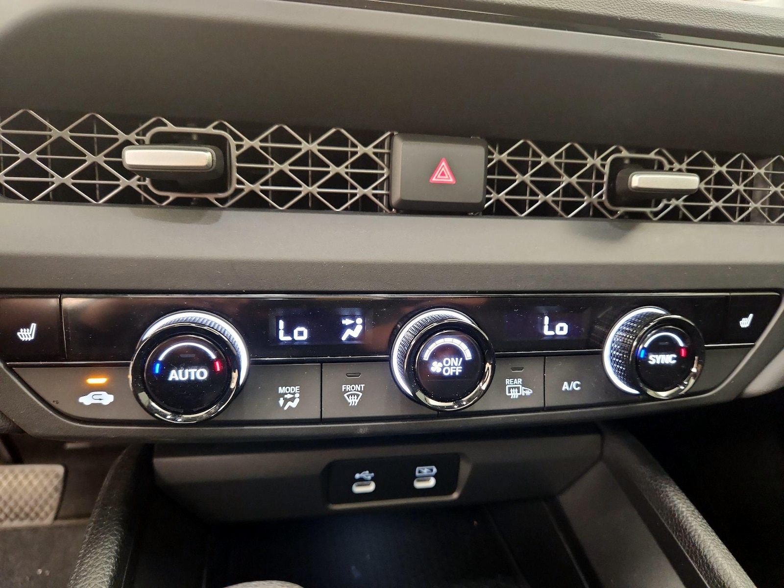 2024 Honda Accord EX - Photo 17