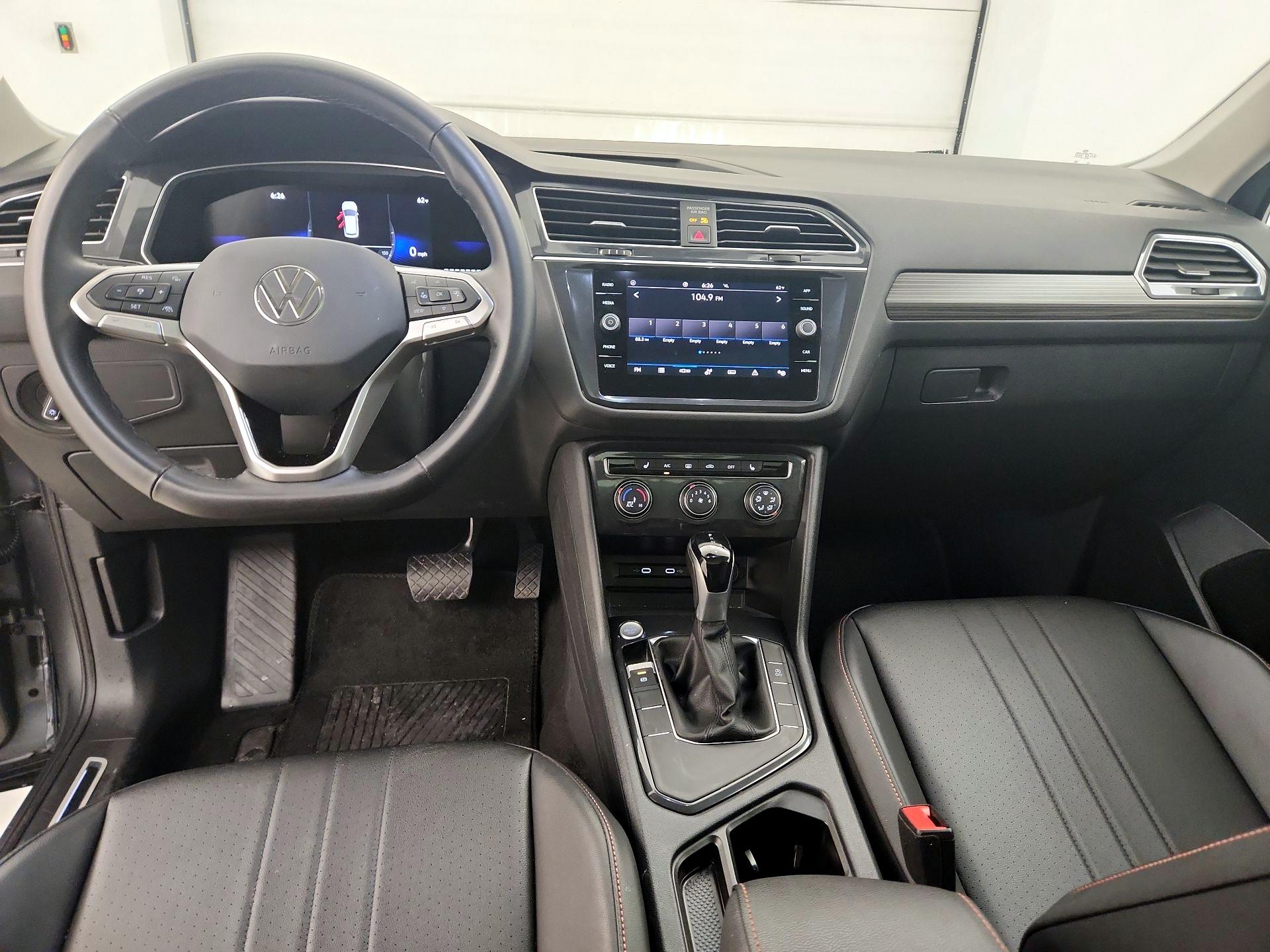 Thumbnail: 2024 Volkswagen Tiguan - 9