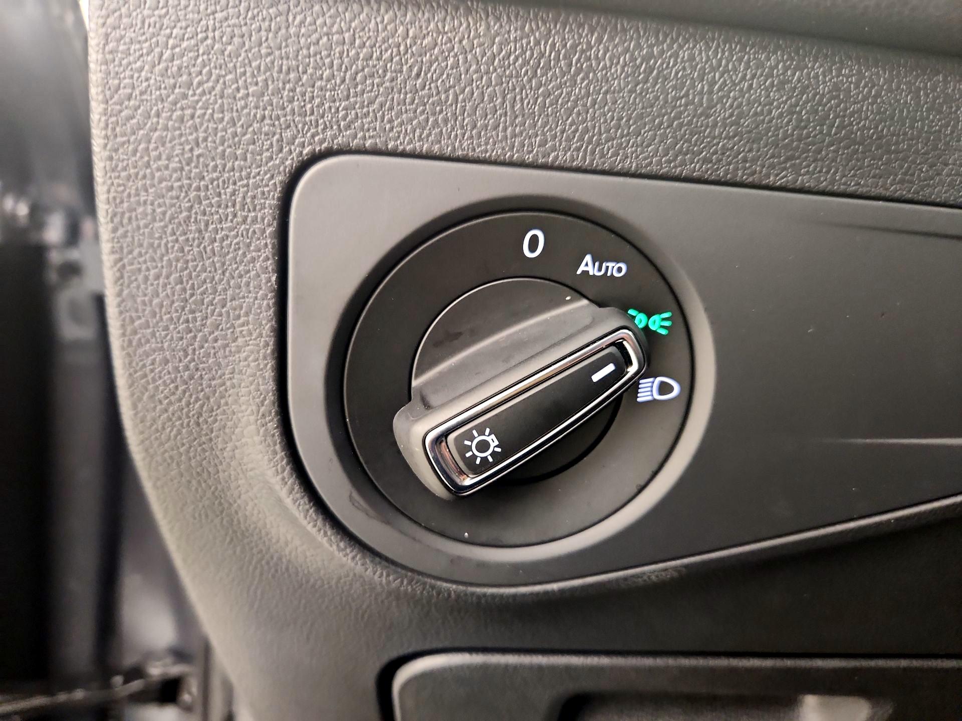 Thumbnail: 2024 Volkswagen Tiguan - 13