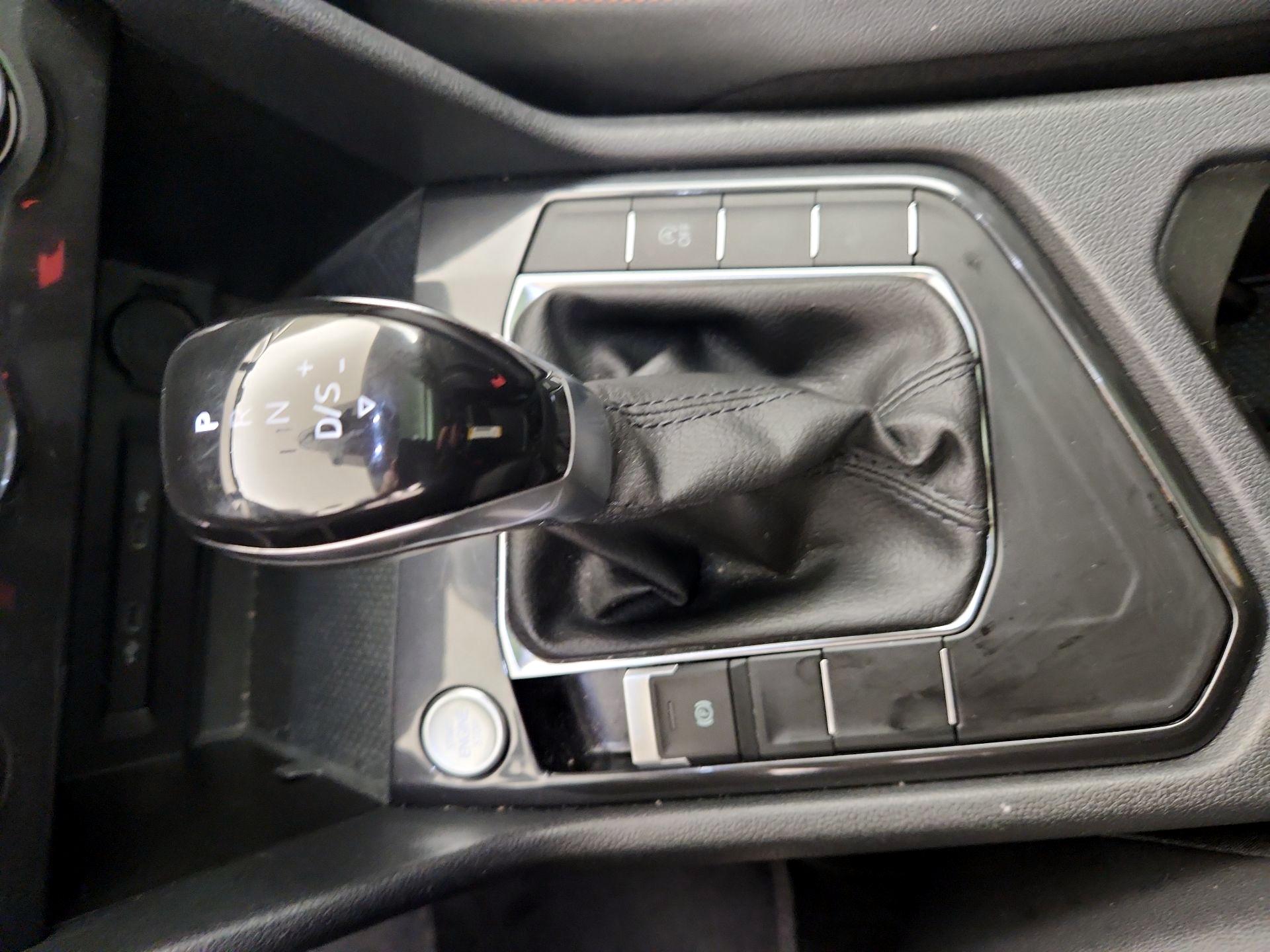 Thumbnail: 2024 Volkswagen Tiguan - 17