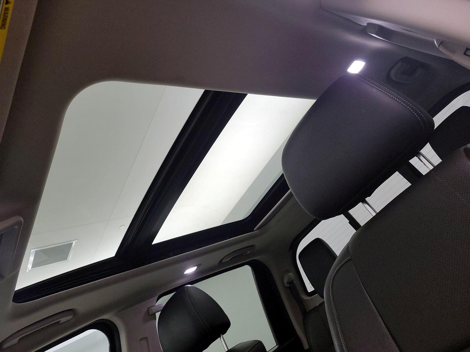 Thumbnail: 2020 Nissan Titan - 19