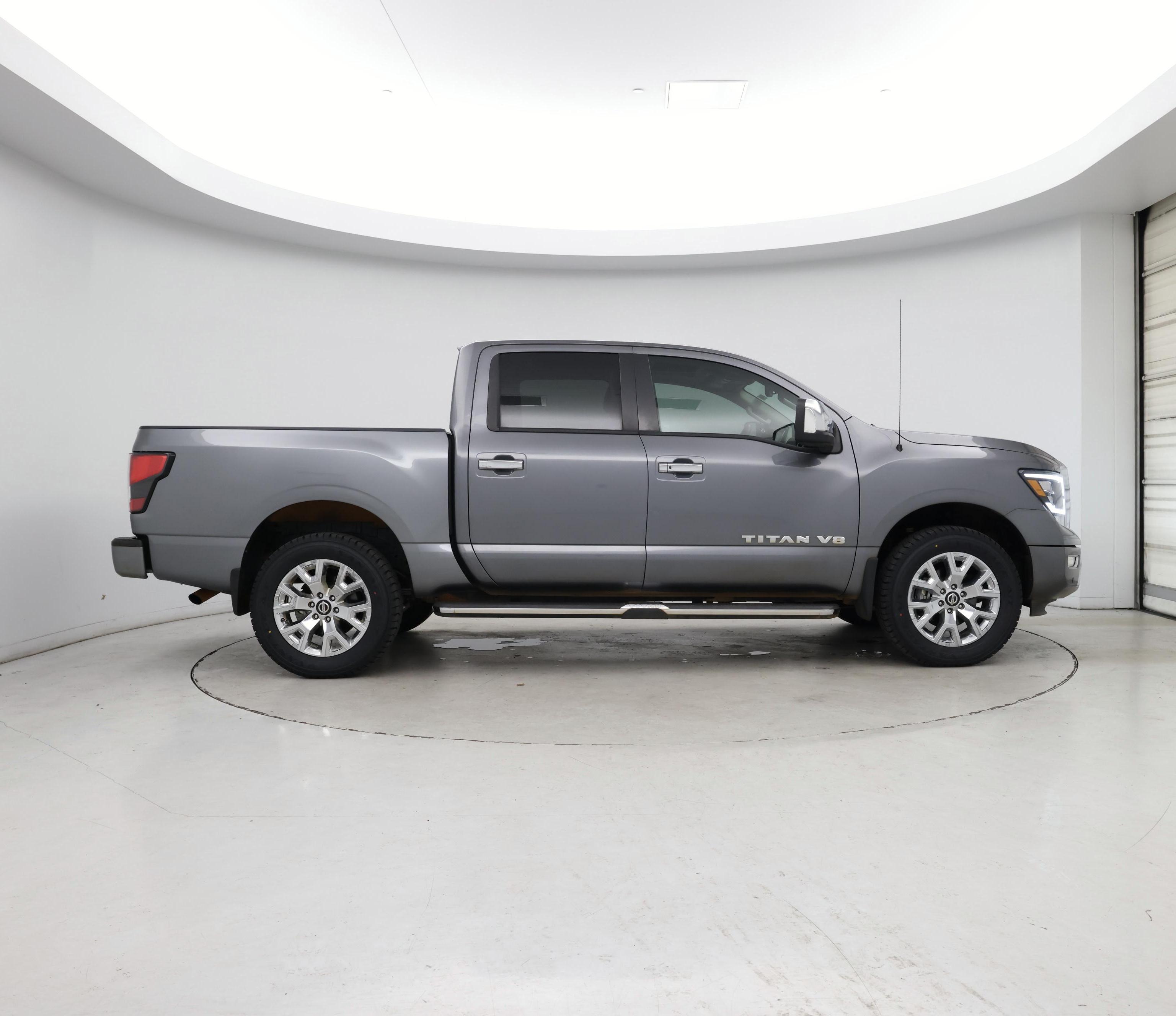 Thumbnail: 2020 Nissan Titan - 7