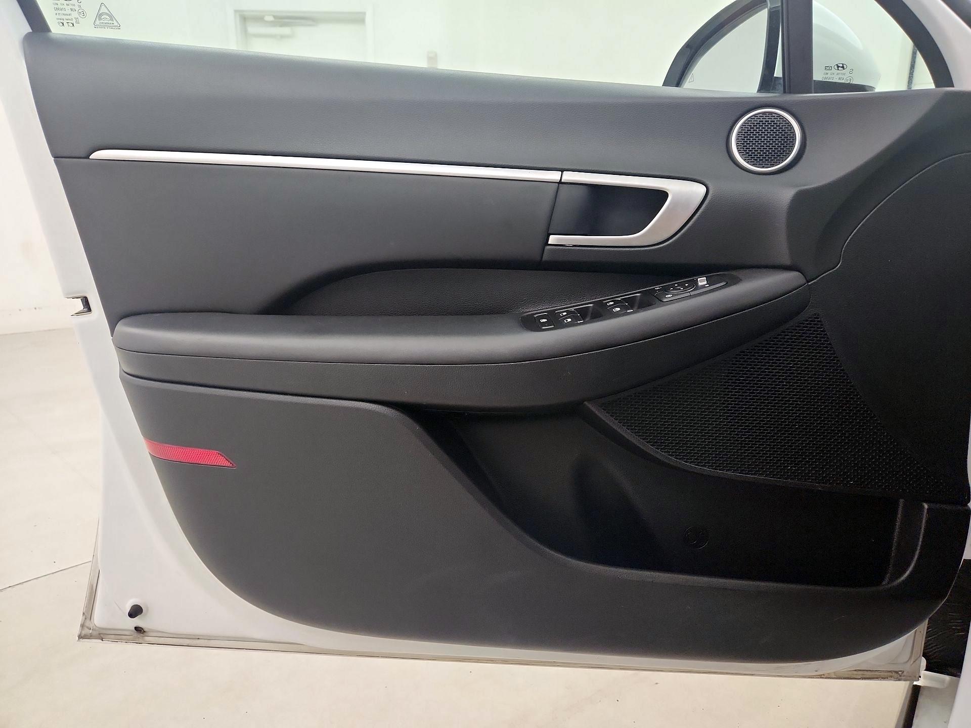 Thumbnail: 2025 Hyundai Sonata - 12