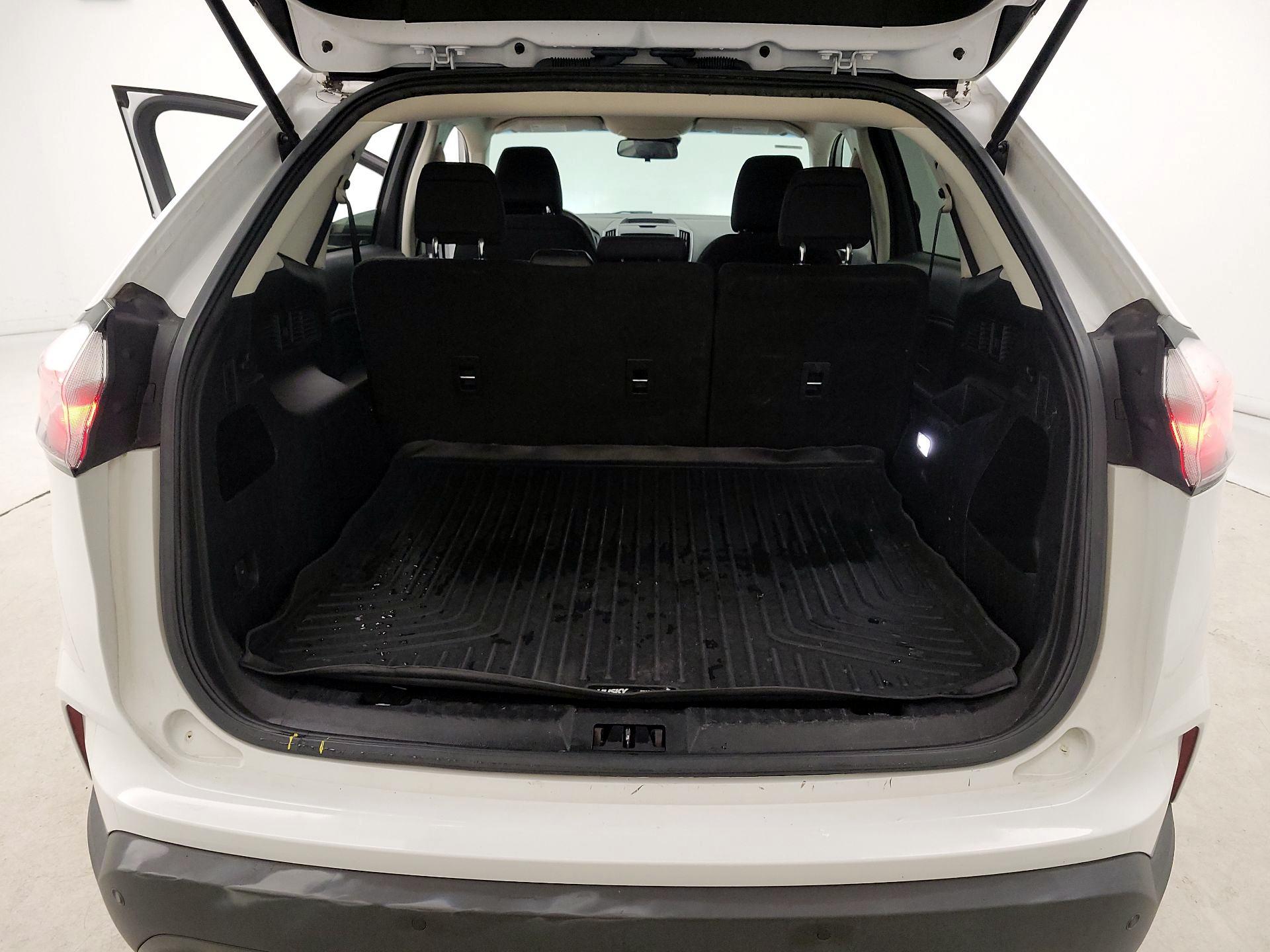 Thumbnail: 2020 Ford Edge - 20