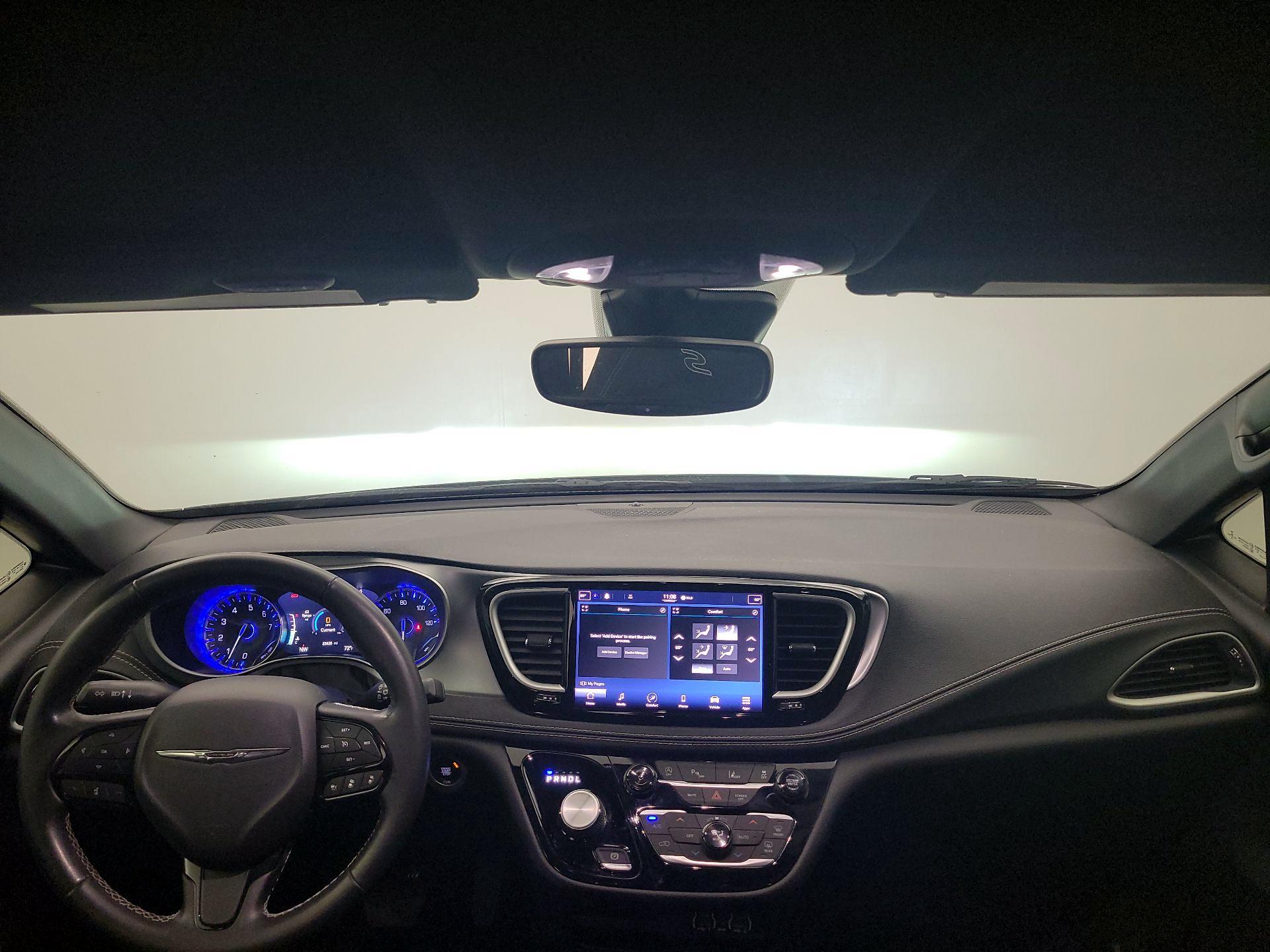 Thumbnail: 2021 Chrysler Pacifica - 9