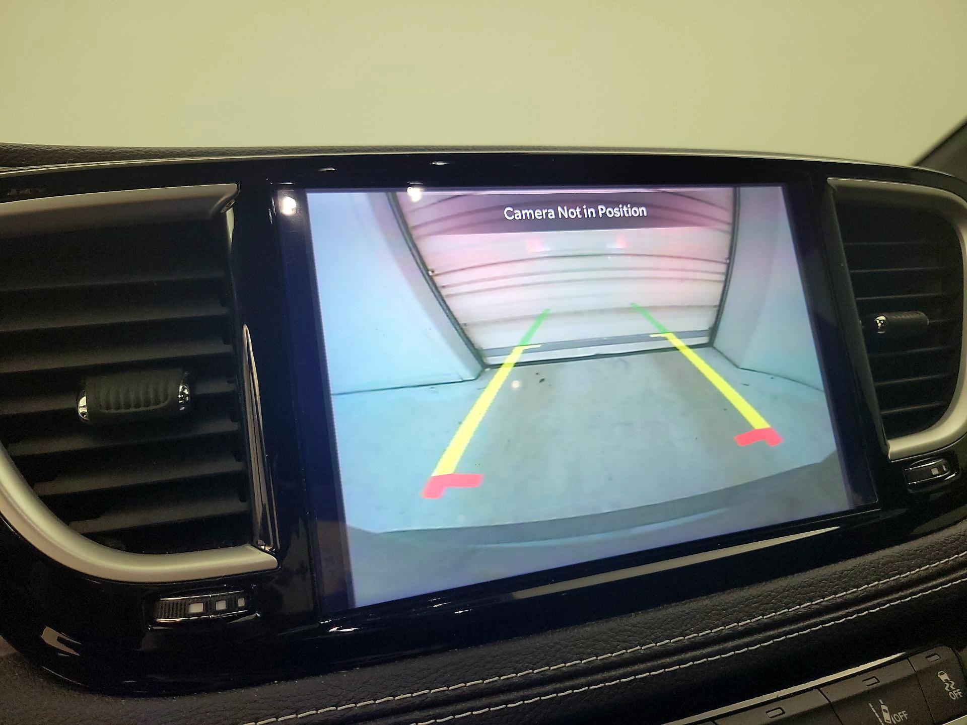 Thumbnail: 2021 Chrysler Pacifica - 14