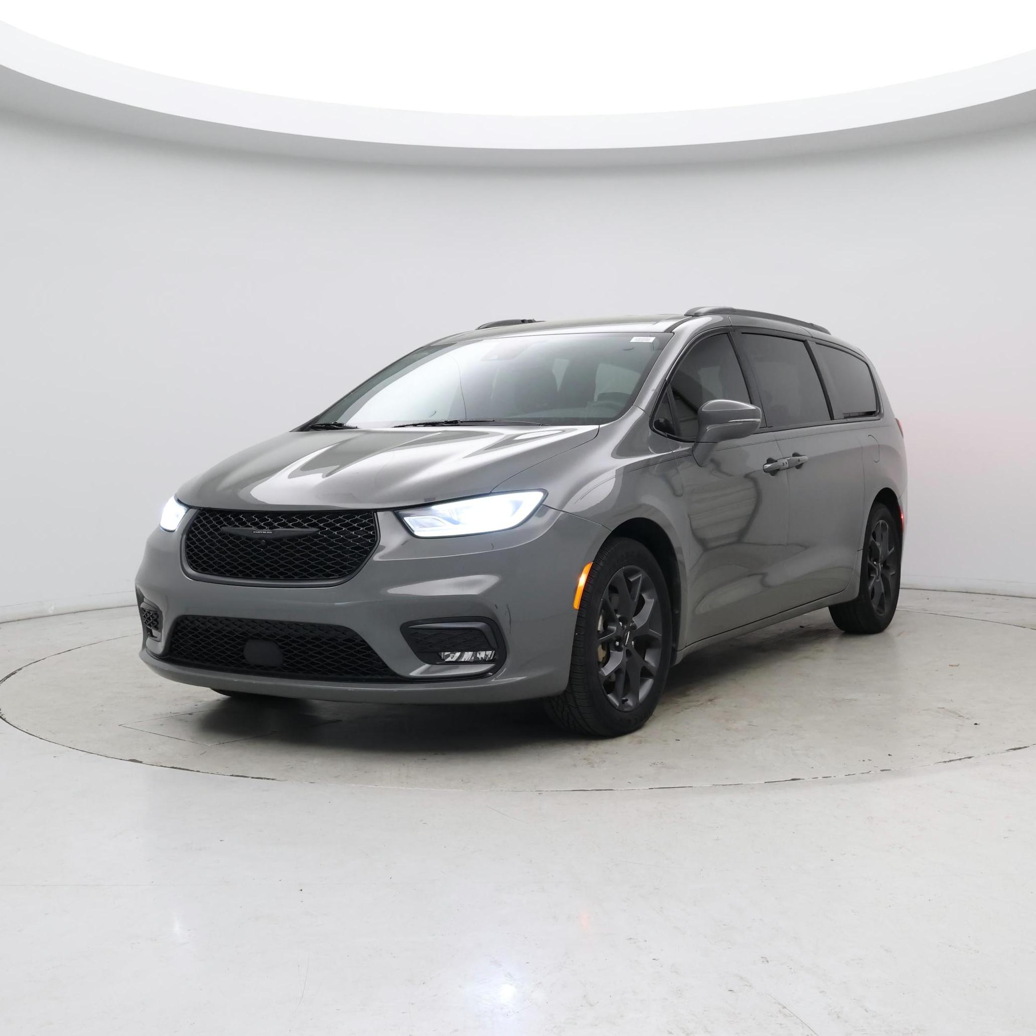 Thumbnail: 2021 Chrysler Pacifica - 4
