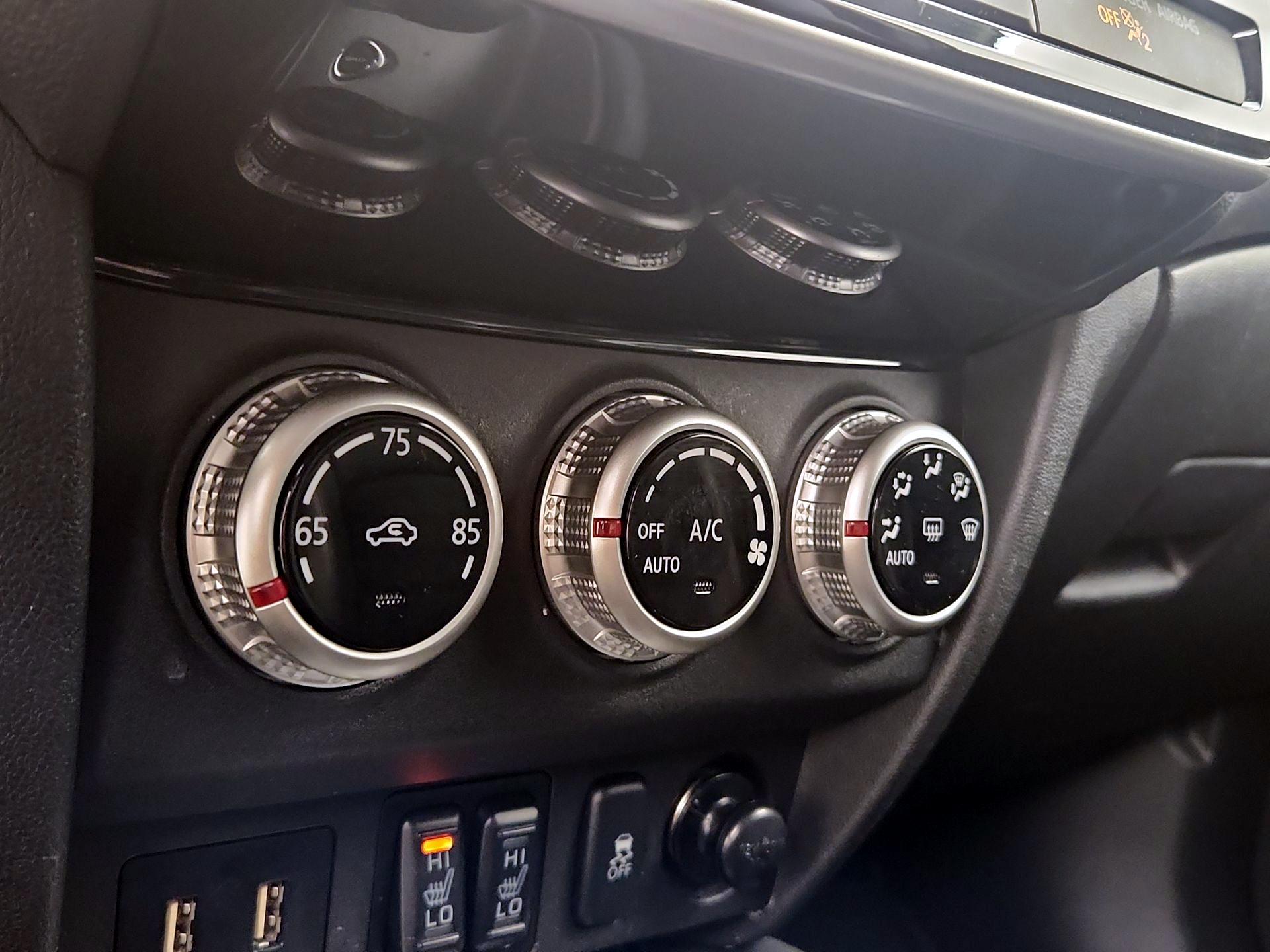 Thumbnail: 2024 Mitsubishi Outlander Sport - 16