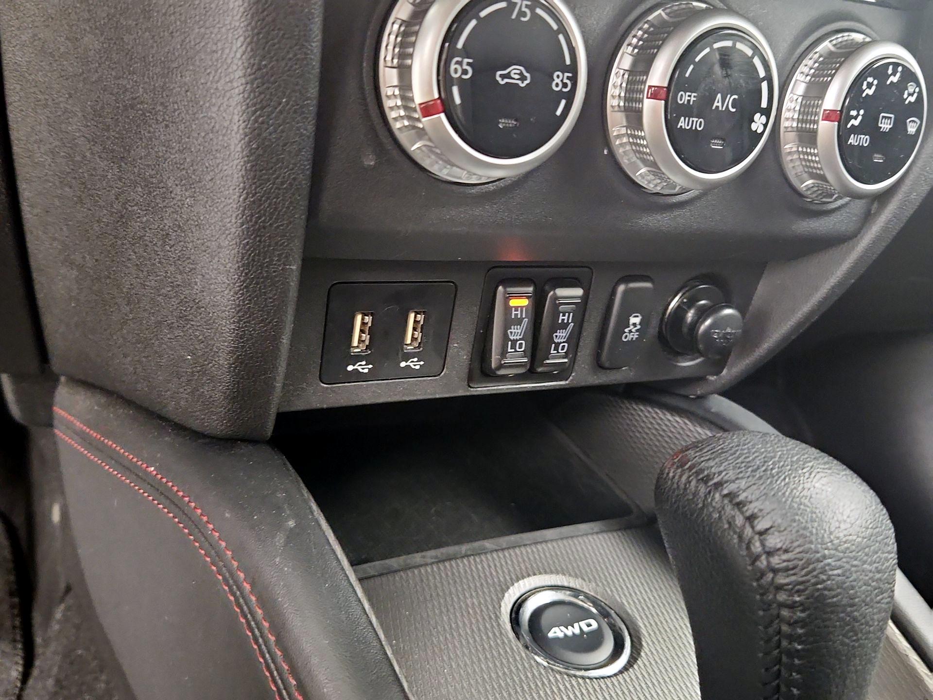 Thumbnail: 2024 Mitsubishi Outlander Sport - 18