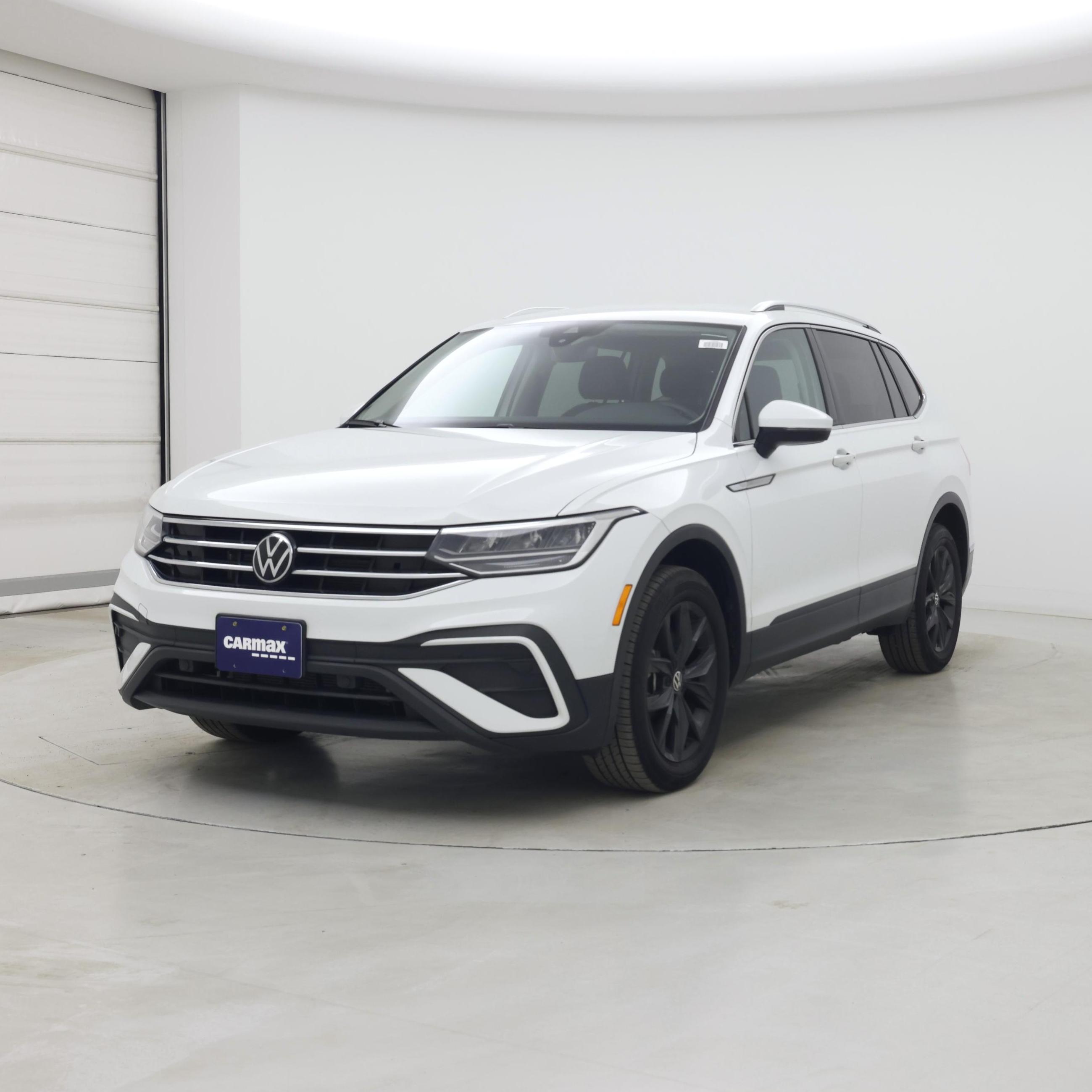 Thumbnail: 2024 Volkswagen Tiguan - 4