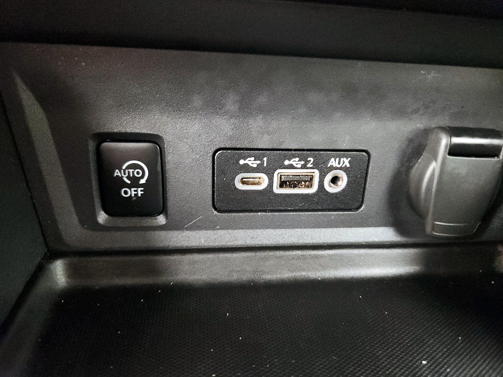 Thumbnail: 2025 Nissan Sentra - 18