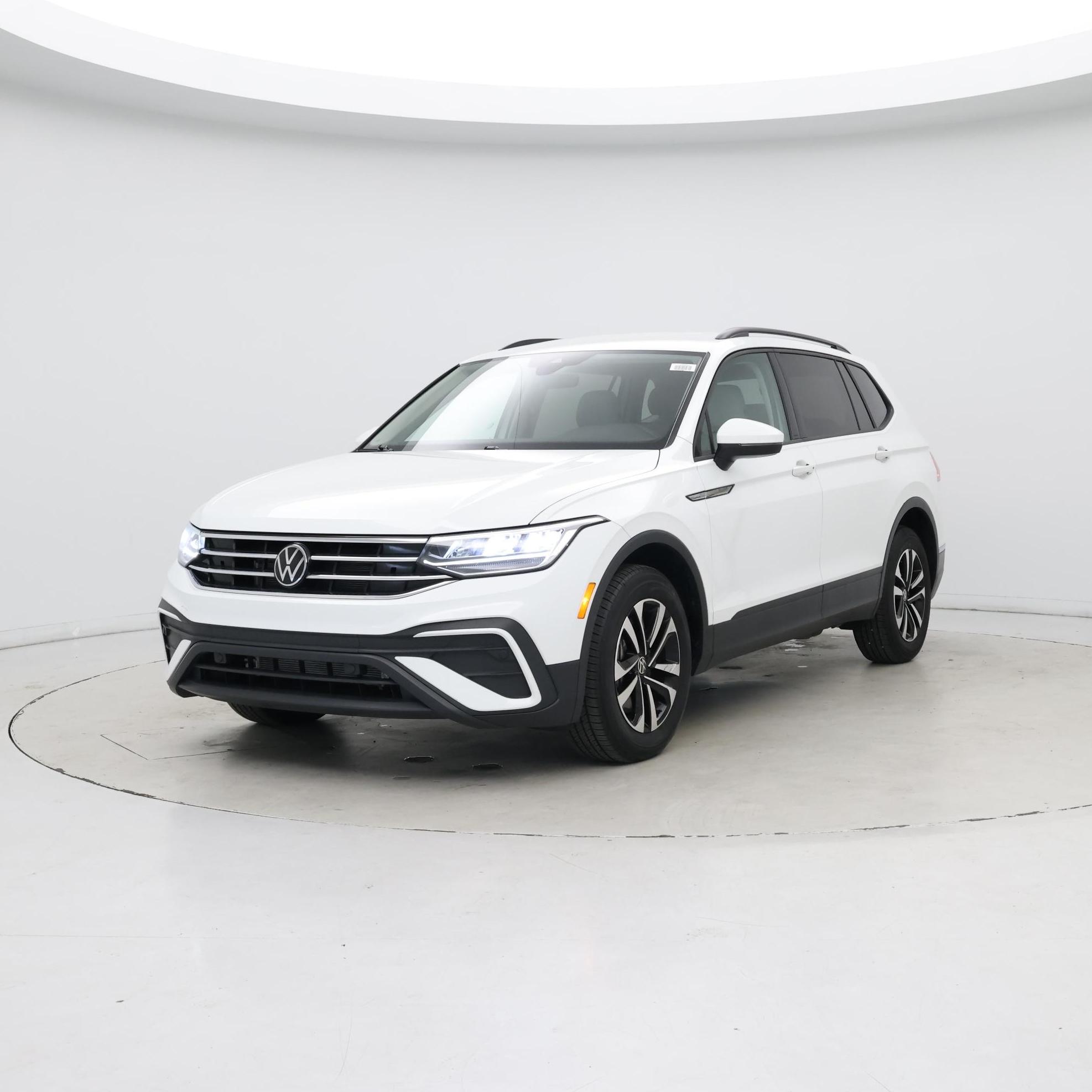 Thumbnail: 2024 Volkswagen Tiguan - 4