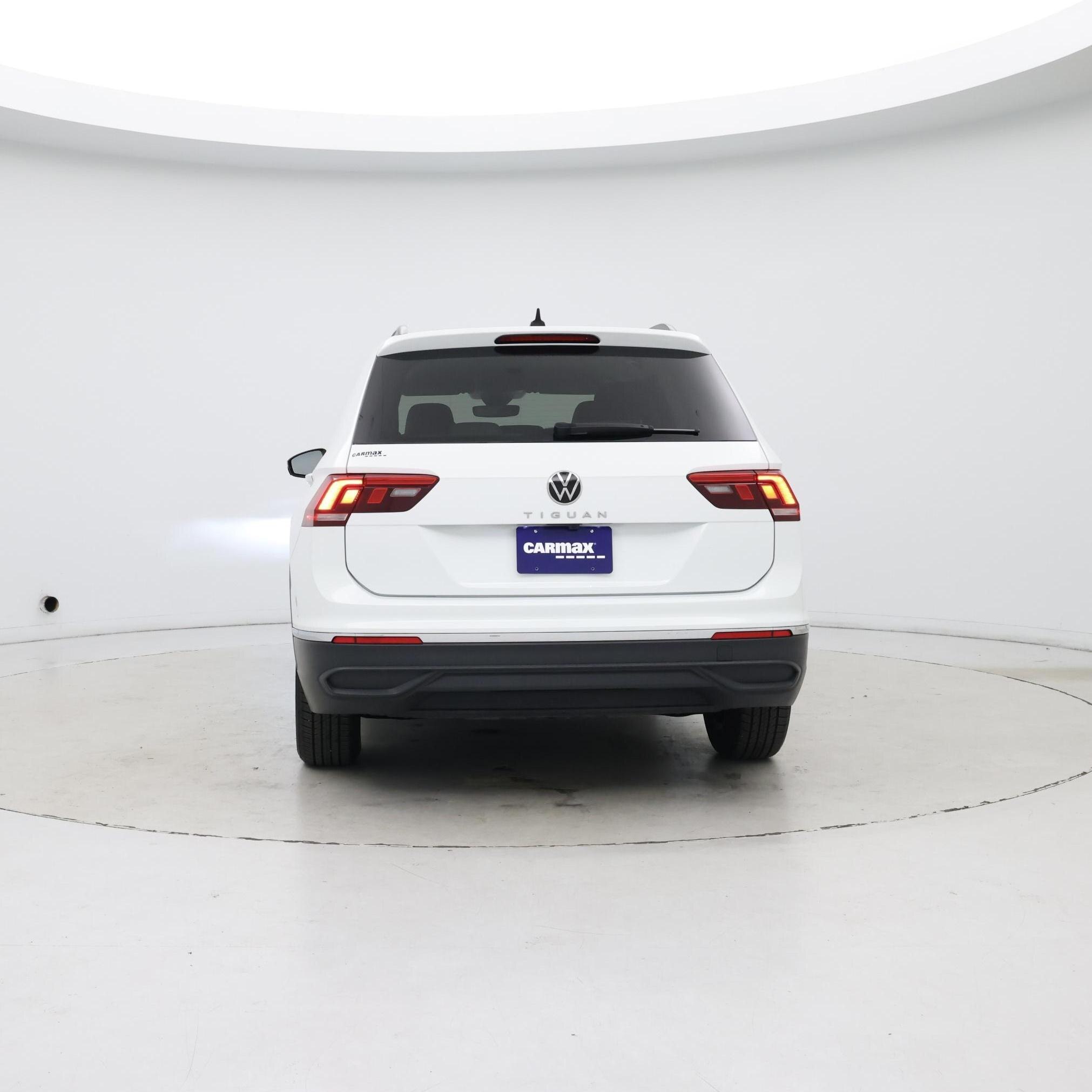 Thumbnail: 2024 Volkswagen Tiguan - 6