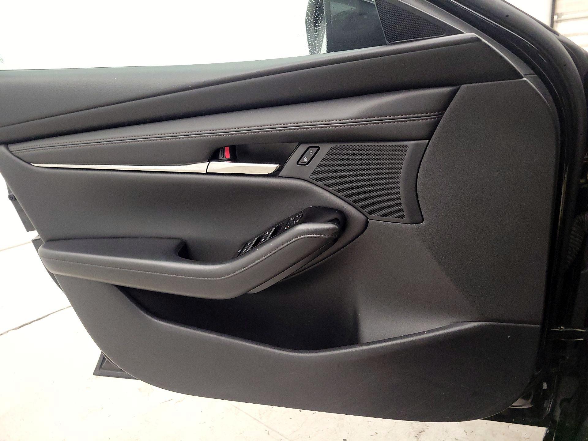 Thumbnail: 2025 Mazda Mazda3 - 12