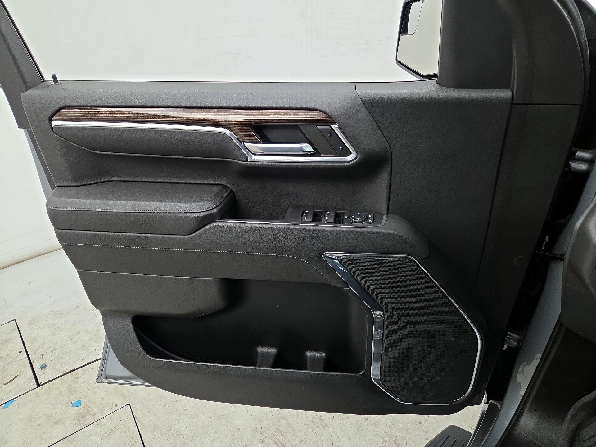 Thumbnail: 2023 GMC Sierra 1500 - 12