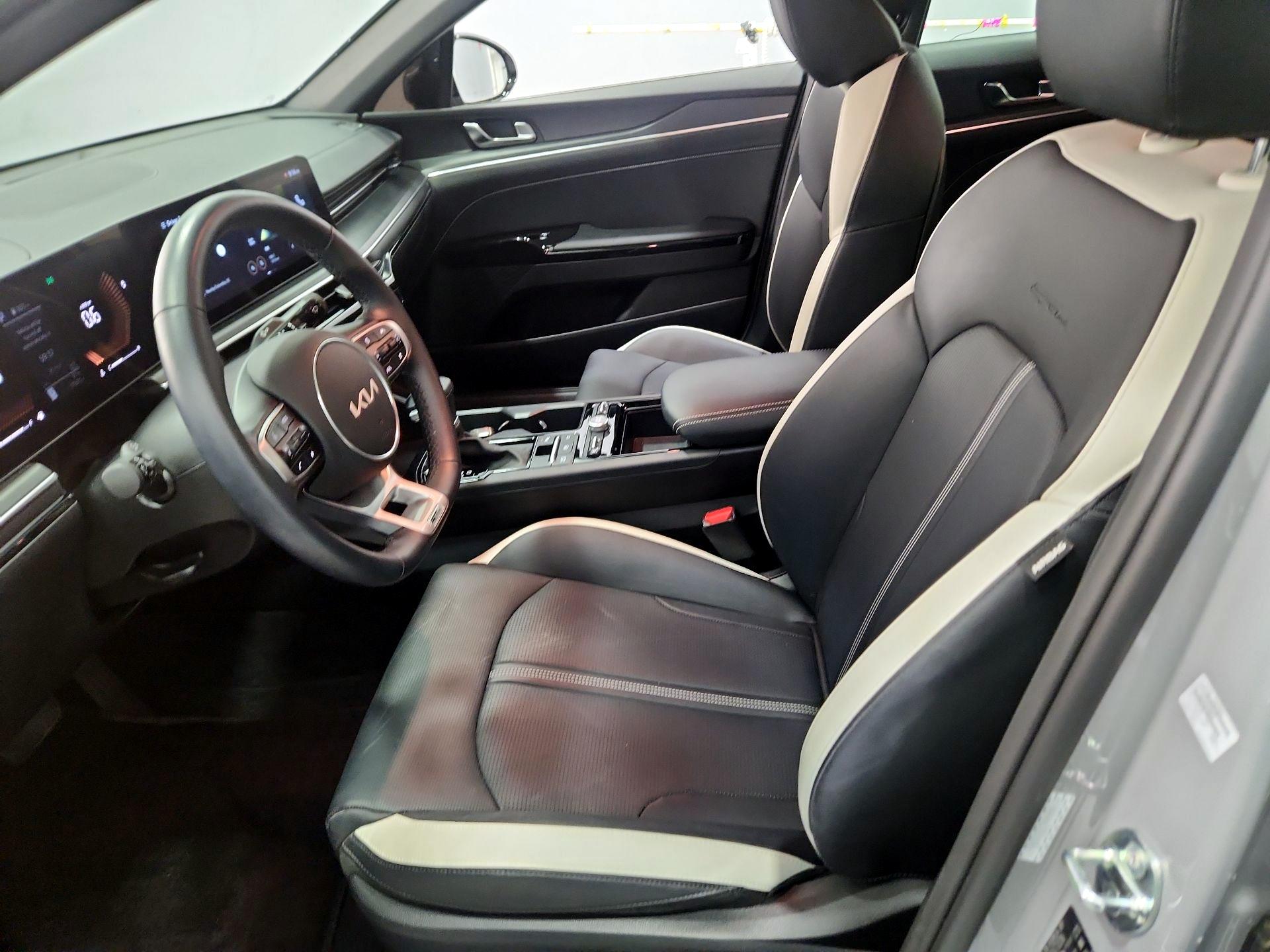 Thumbnail: 2025 Kia K5 - 11