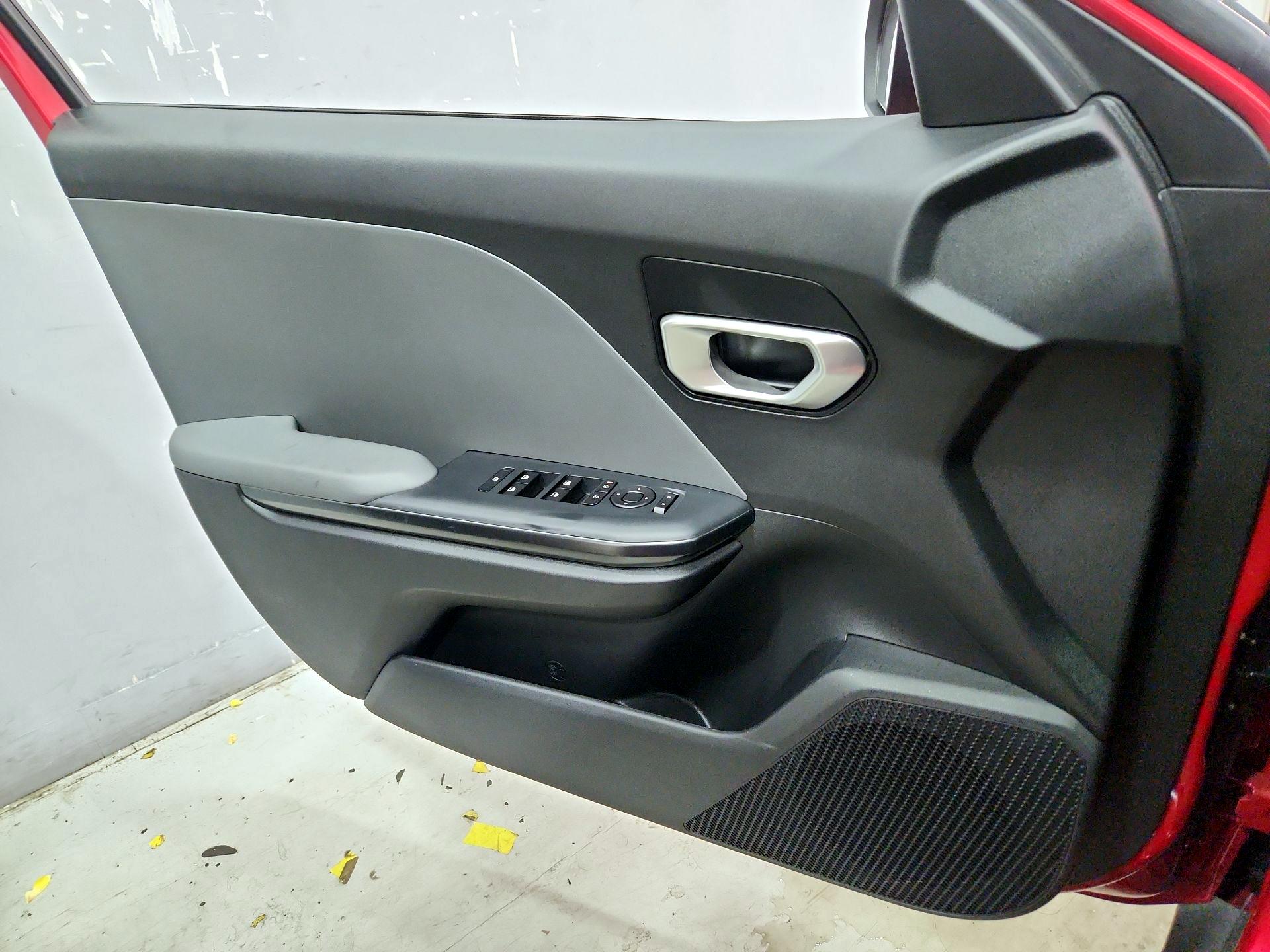 Thumbnail: 2025 Kia K4 - 12