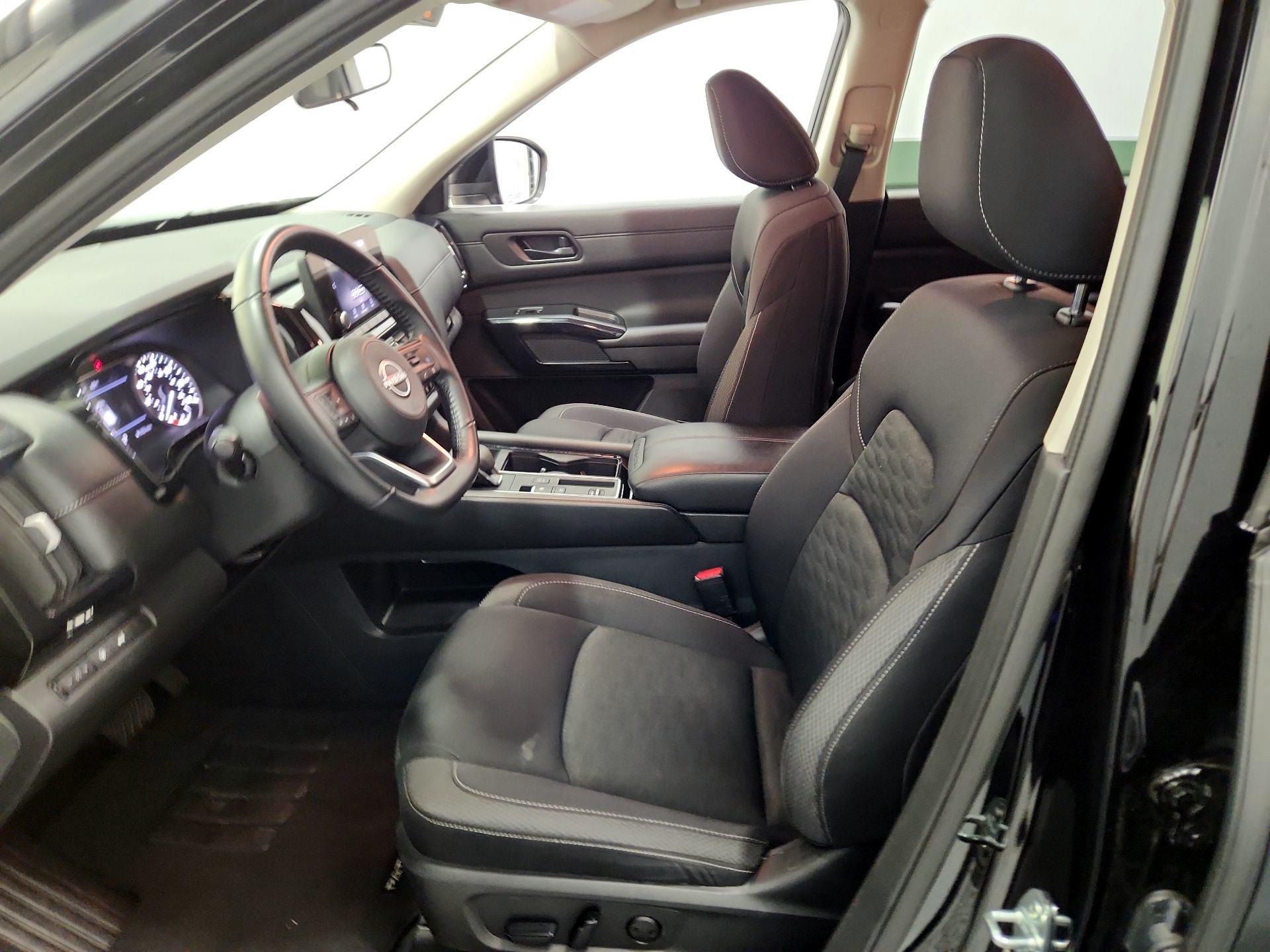 Thumbnail: 2025 Nissan Pathfinder - 11