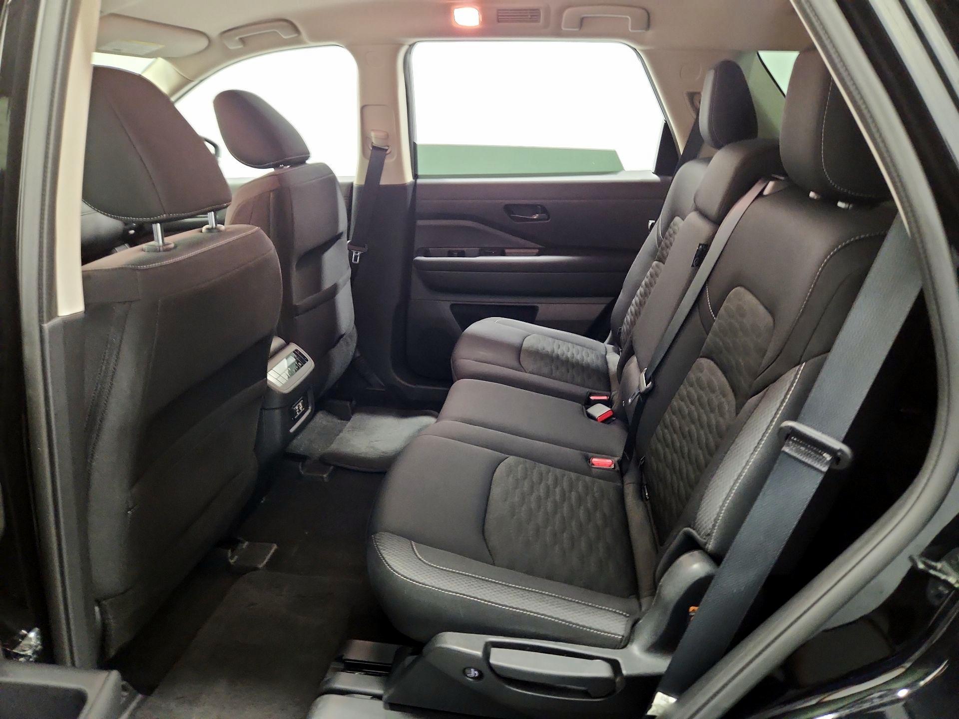 Thumbnail: 2025 Nissan Pathfinder - 19