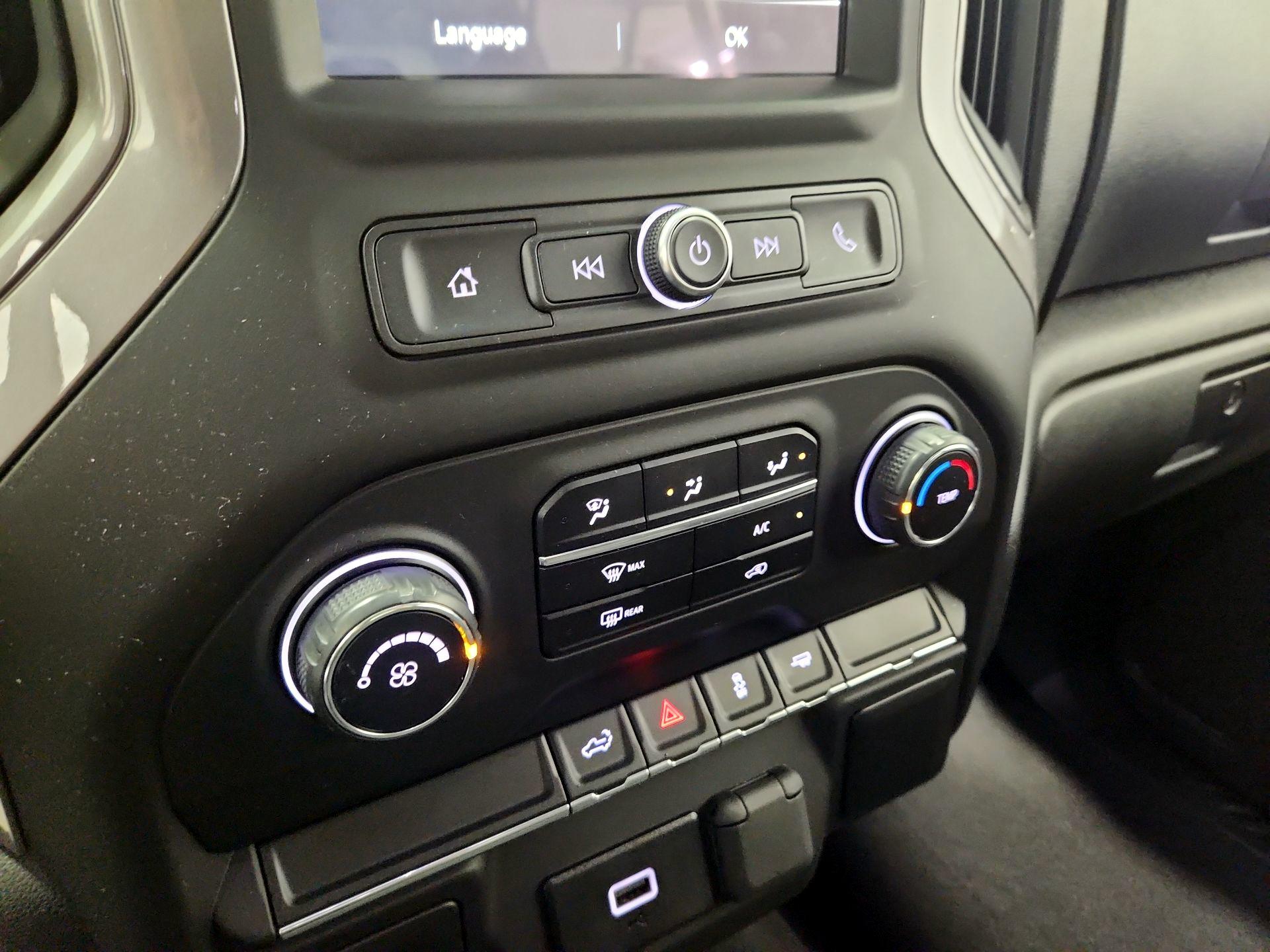 Thumbnail: 2019 Chevrolet Silverado 1500 - 16