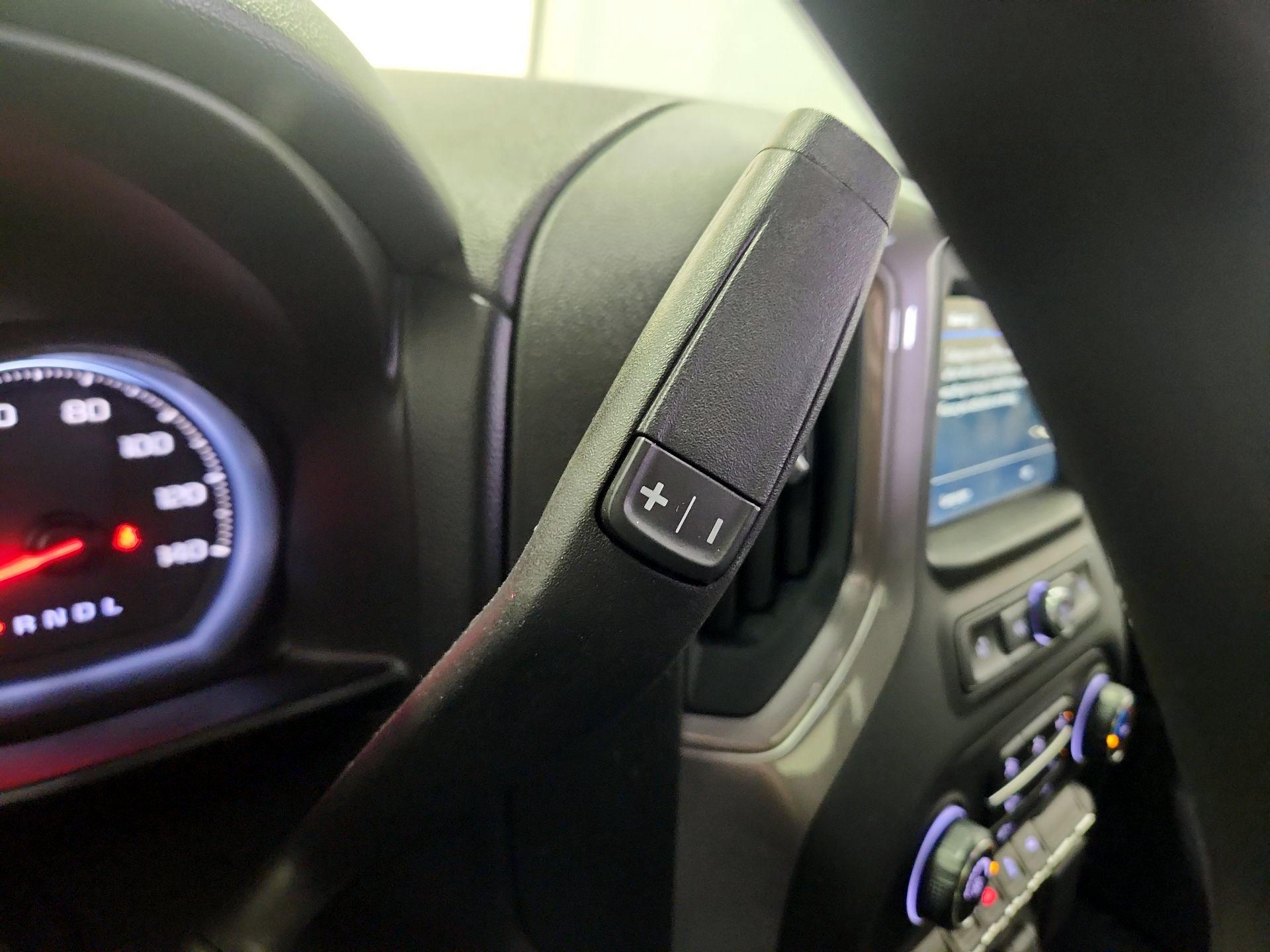 Thumbnail: 2019 Chevrolet Silverado 1500 - 17