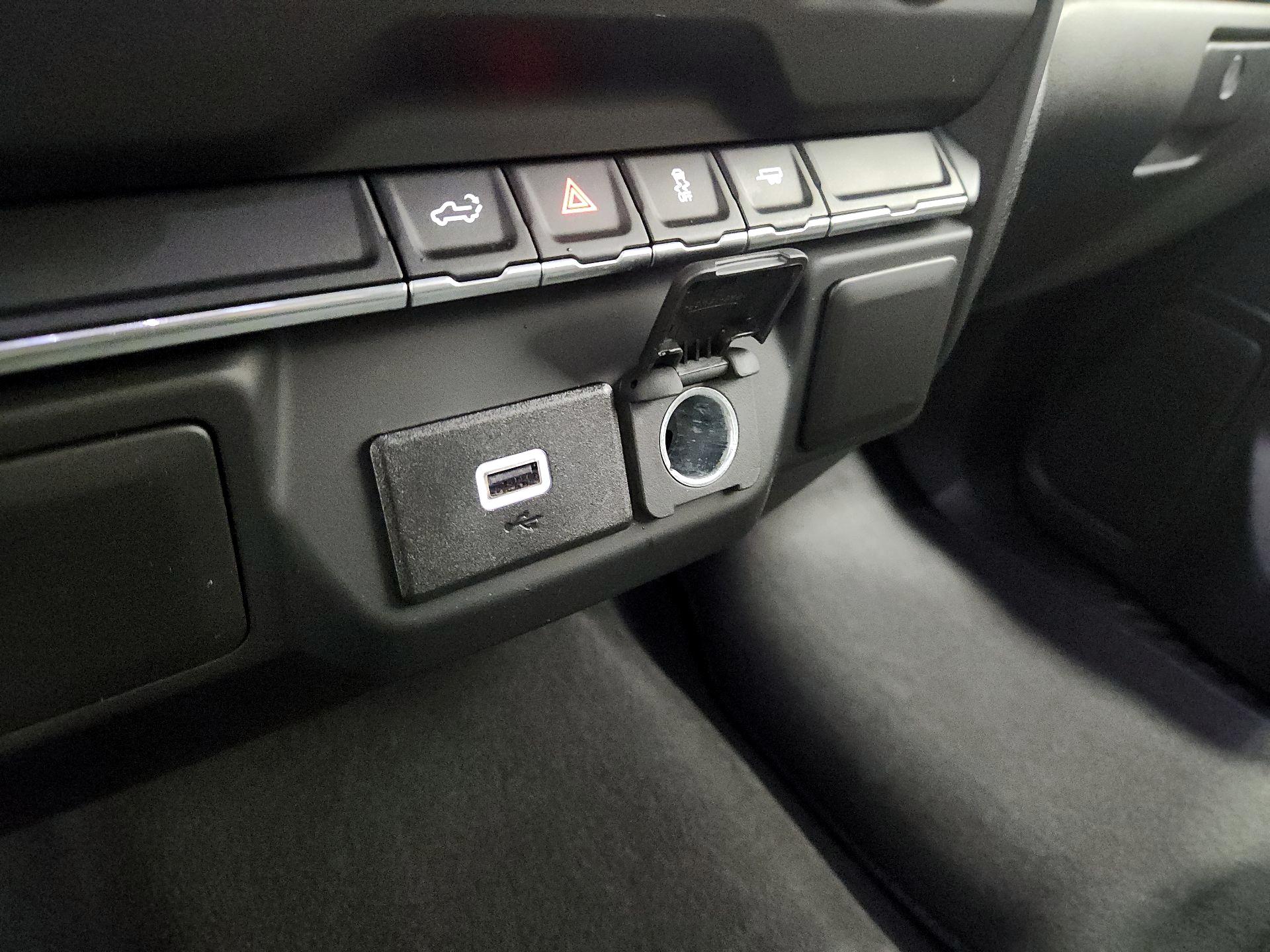 Thumbnail: 2019 Chevrolet Silverado 1500 - 18