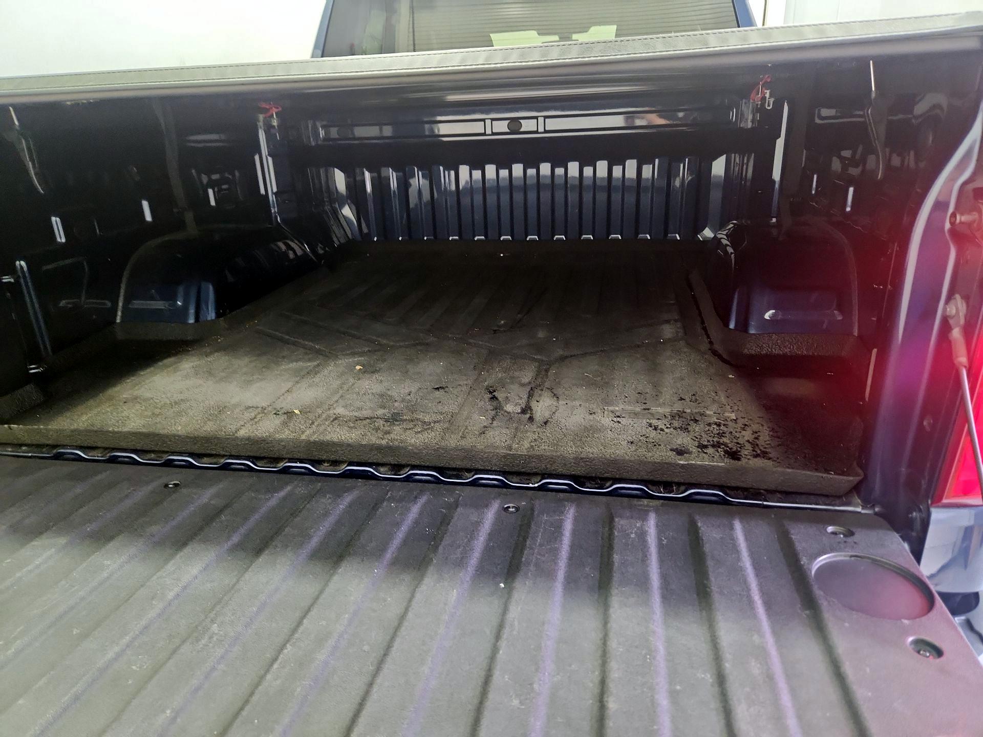 Thumbnail: 2019 Chevrolet Silverado 1500 - 20