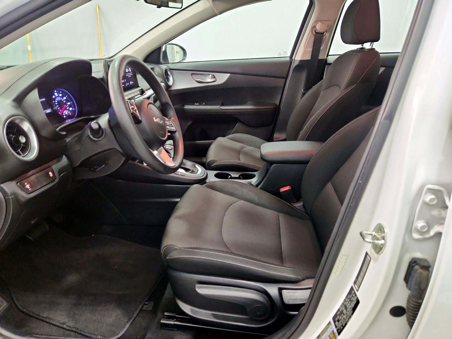 Thumbnail: 2023 Kia Forte - 11