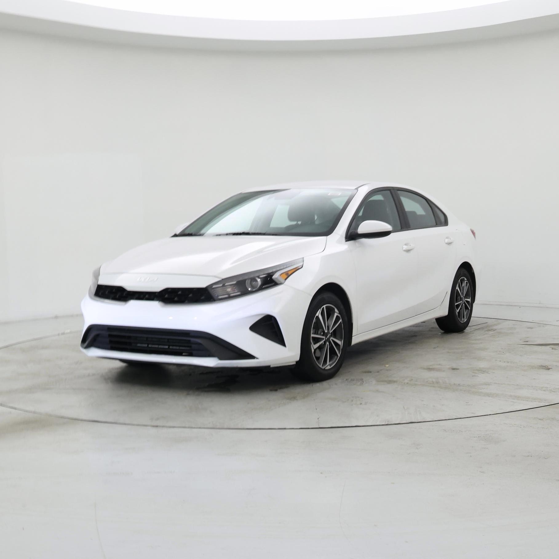 Thumbnail: 2023 Kia Forte - 4