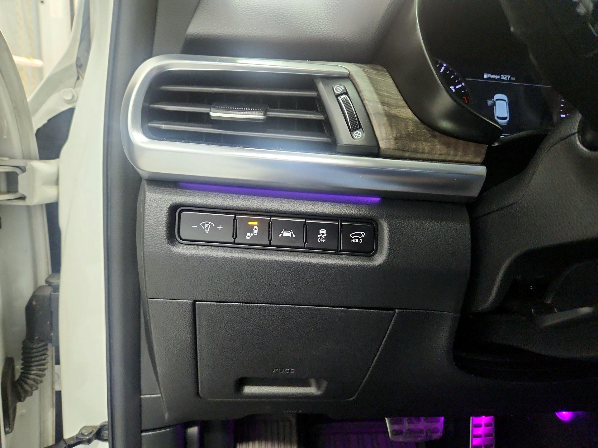 Thumbnail: 2020 Kia Telluride - 13