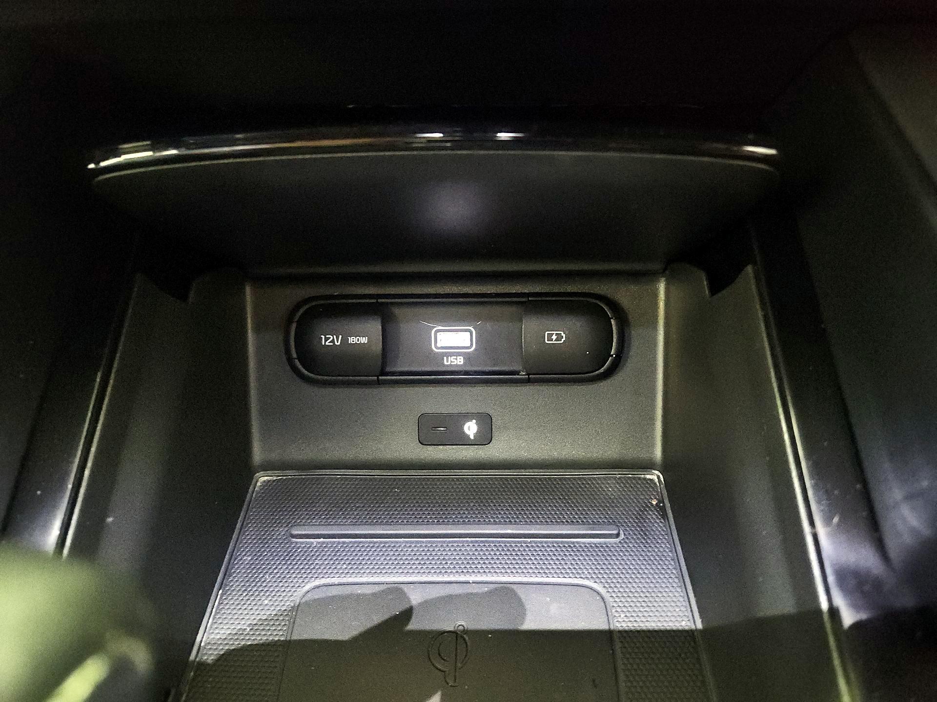 Thumbnail: 2020 Kia Telluride - 19