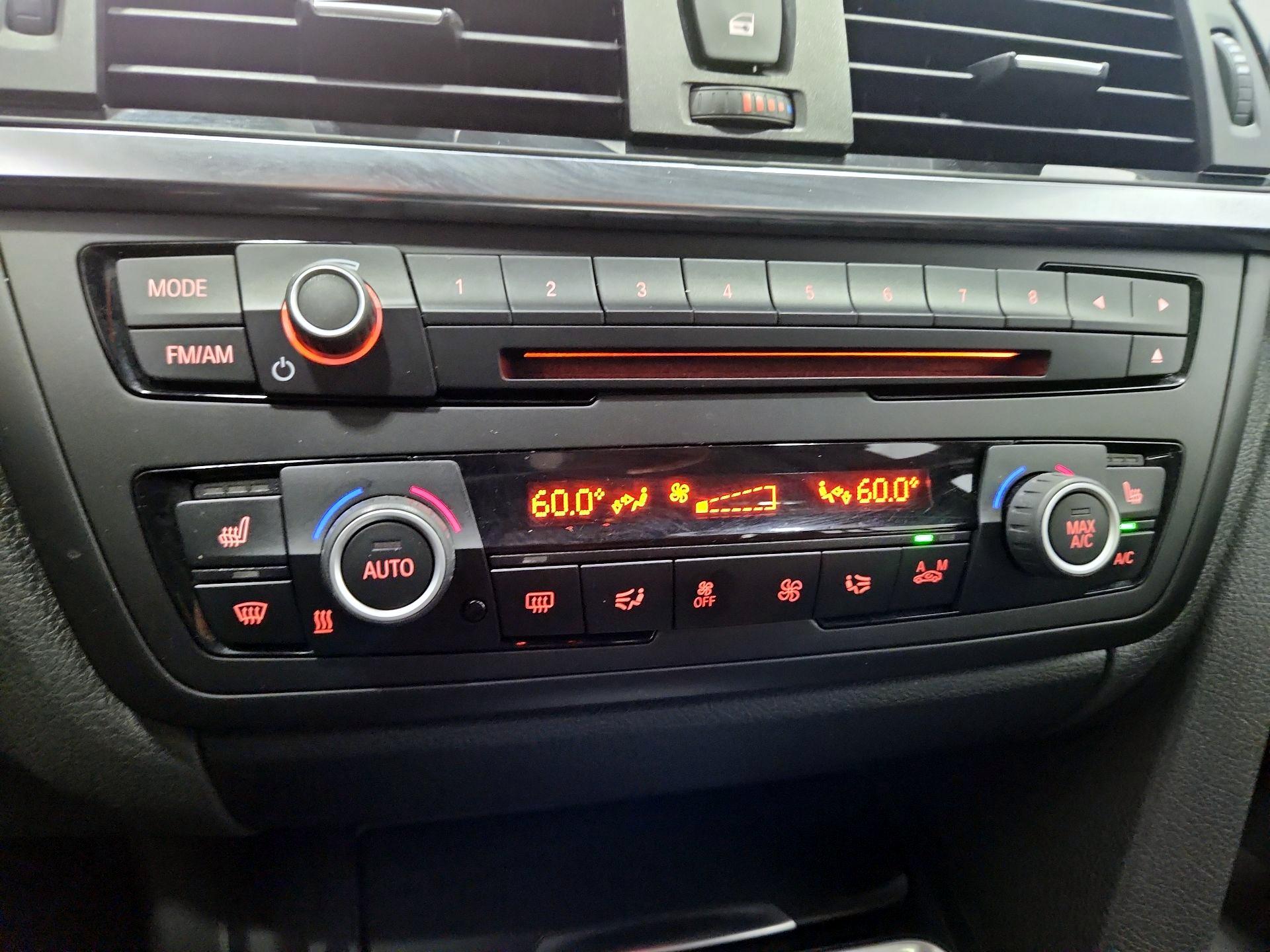 Thumbnail: 2015 BMW 3 Series - 17