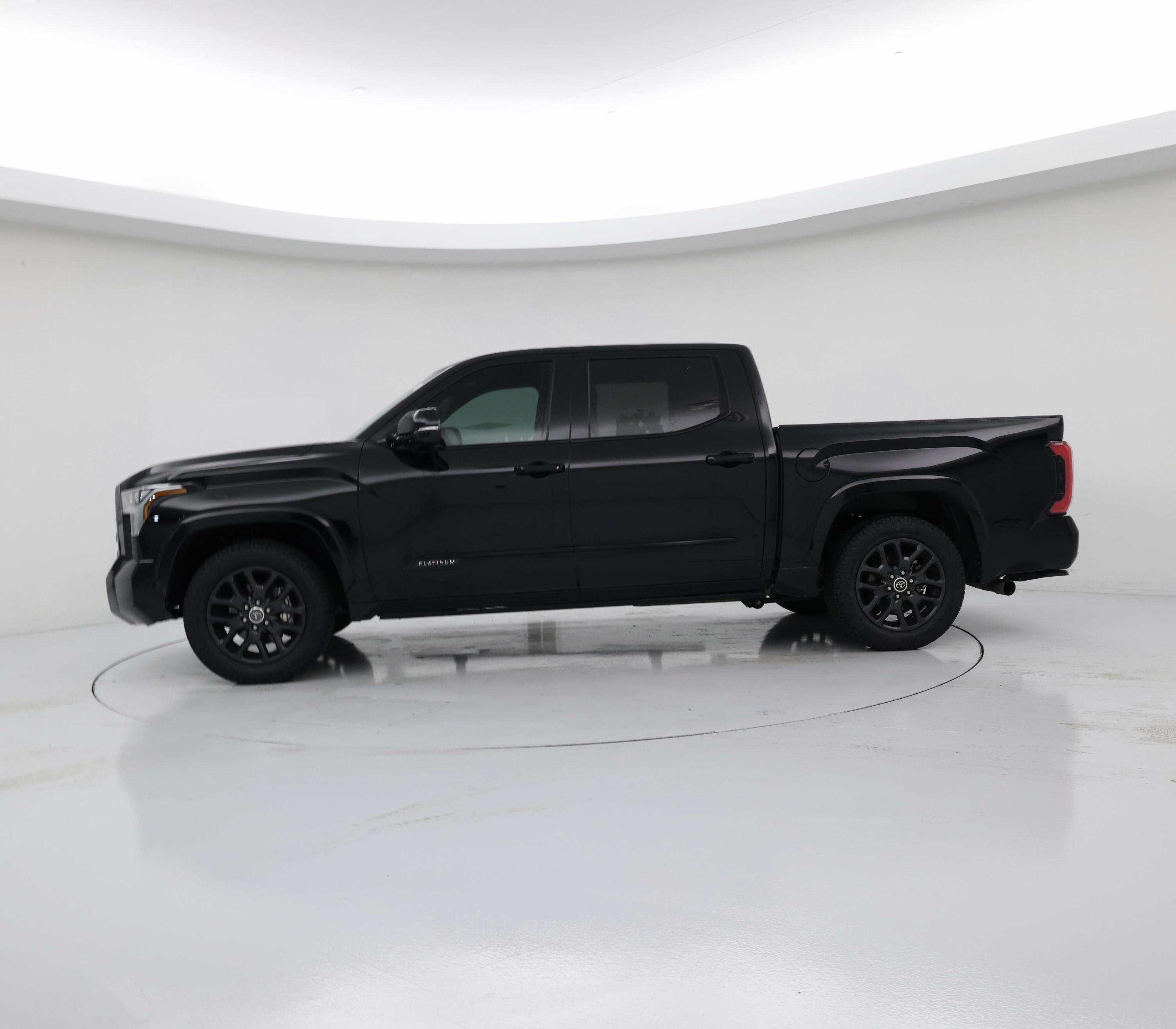 Thumbnail: 2022 Toyota Tundra - 3