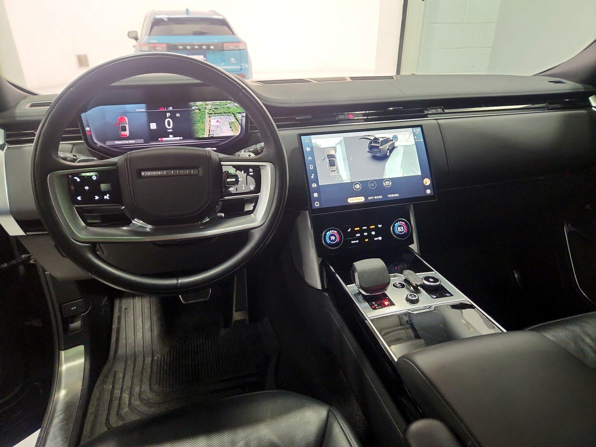 Thumbnail: 2023 Land Rover Range Rover - 9
