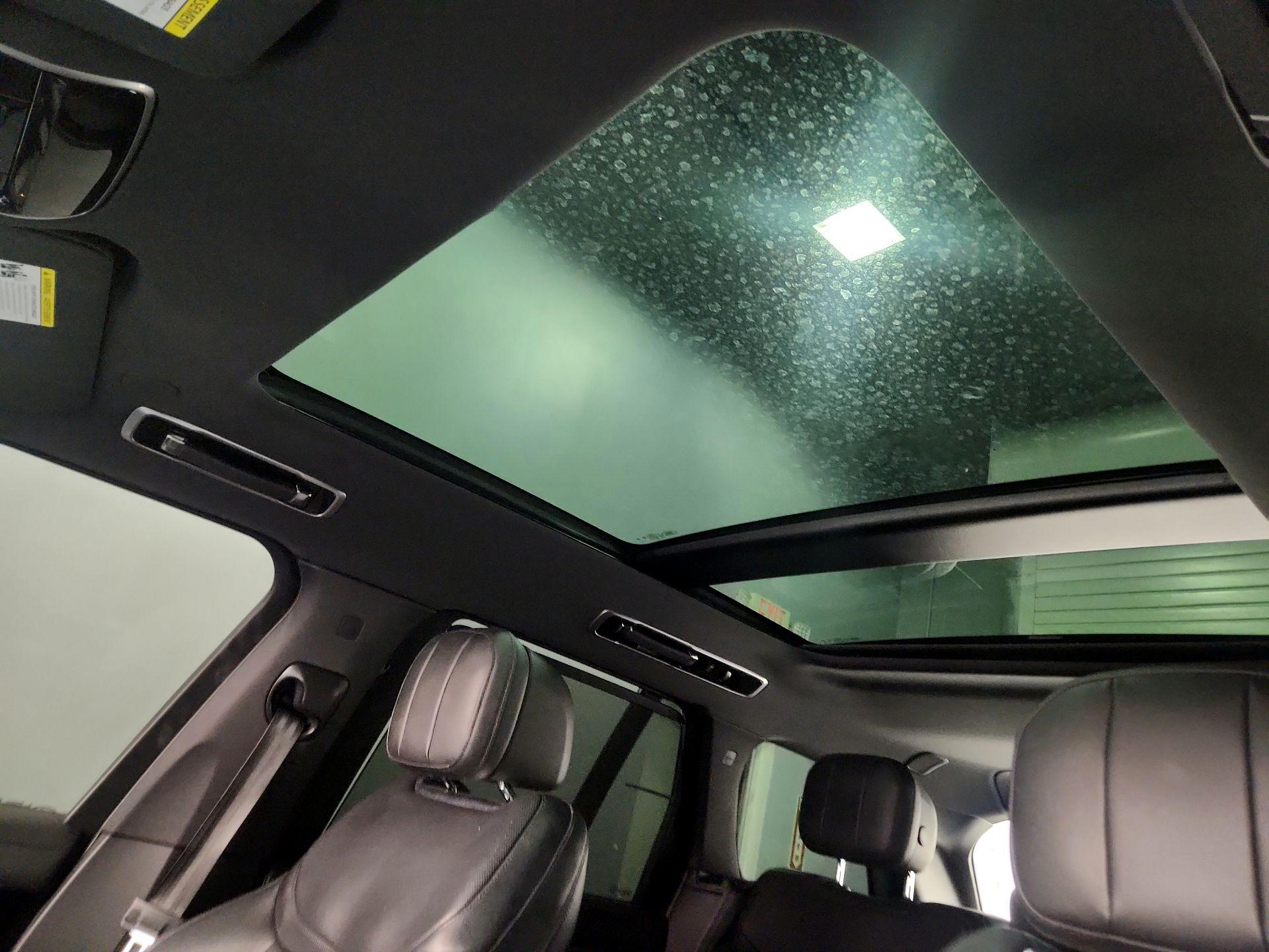 Thumbnail: 2023 Land Rover Range Rover - 20