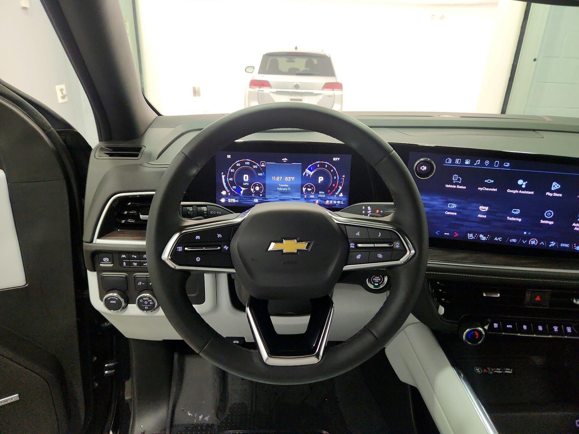 Thumbnail: 2025 Chevrolet Suburban - 10