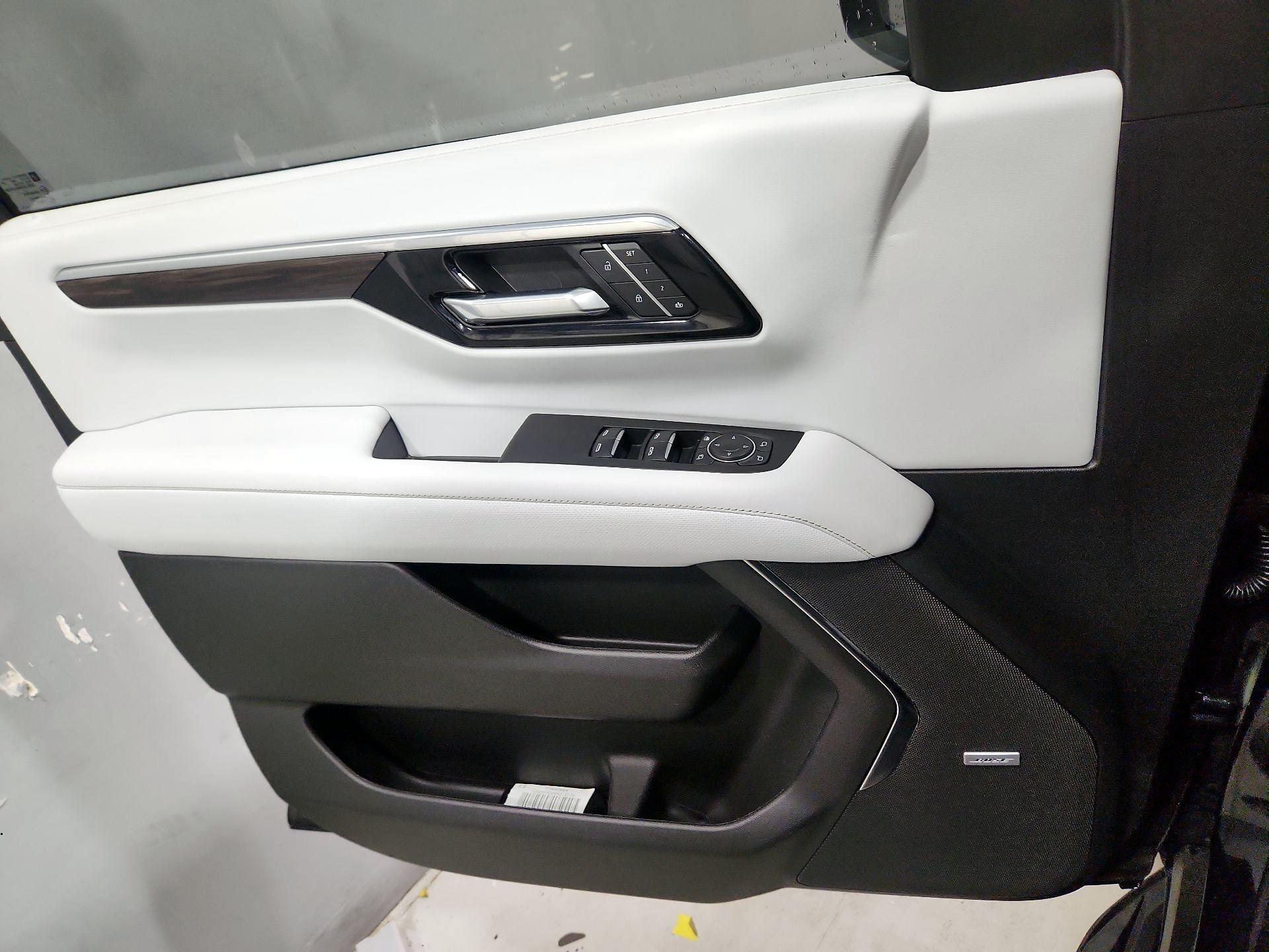 Thumbnail: 2025 Chevrolet Suburban - 12