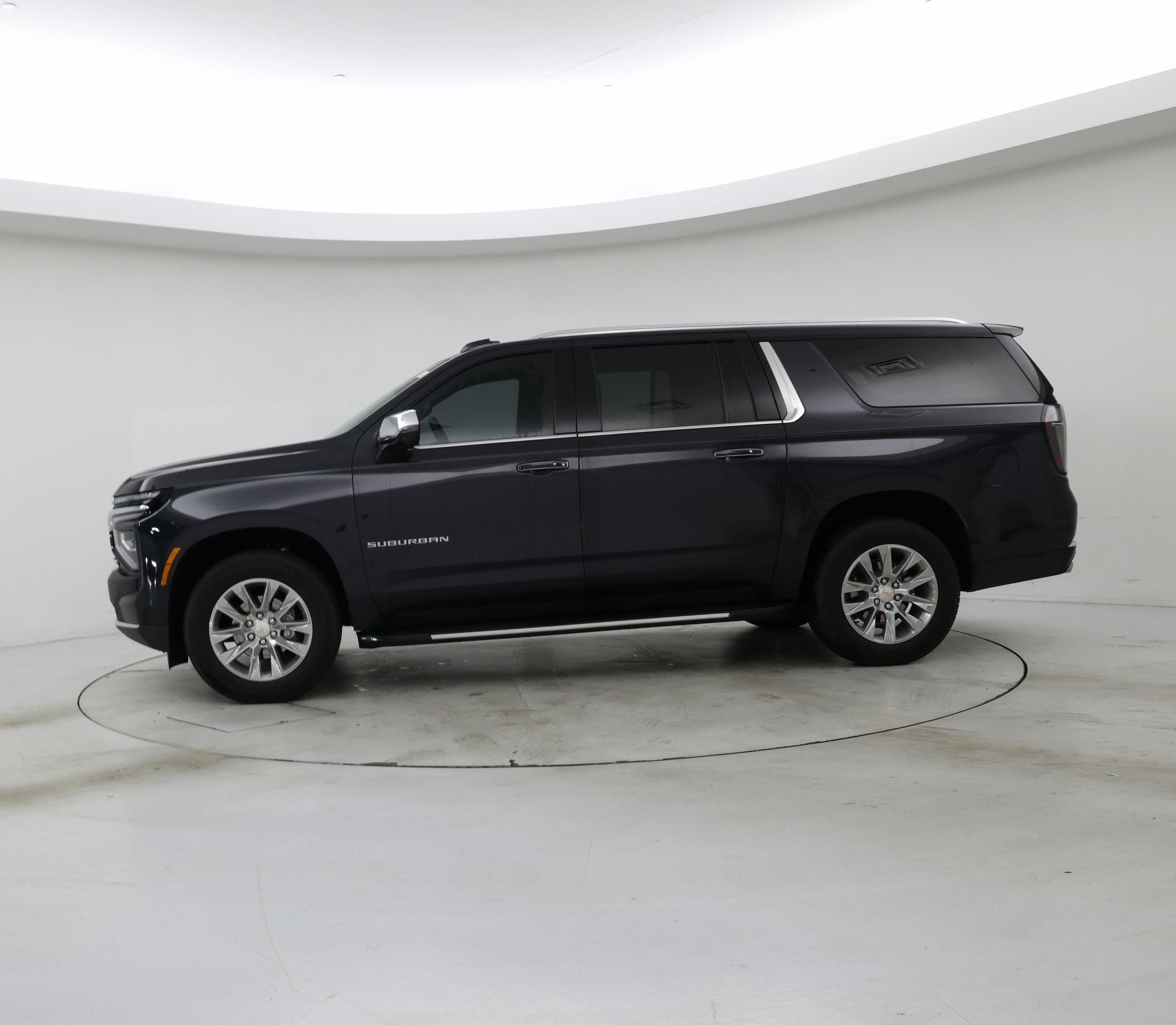 Thumbnail: 2025 Chevrolet Suburban - 3