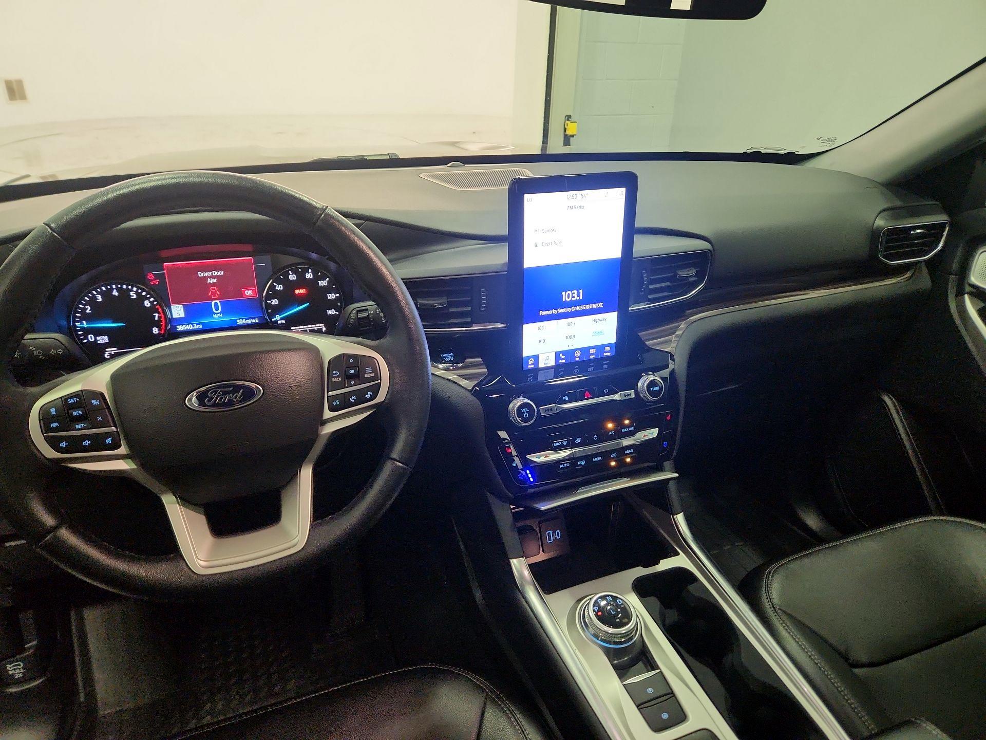 Thumbnail: 2023 Ford Explorer - 9