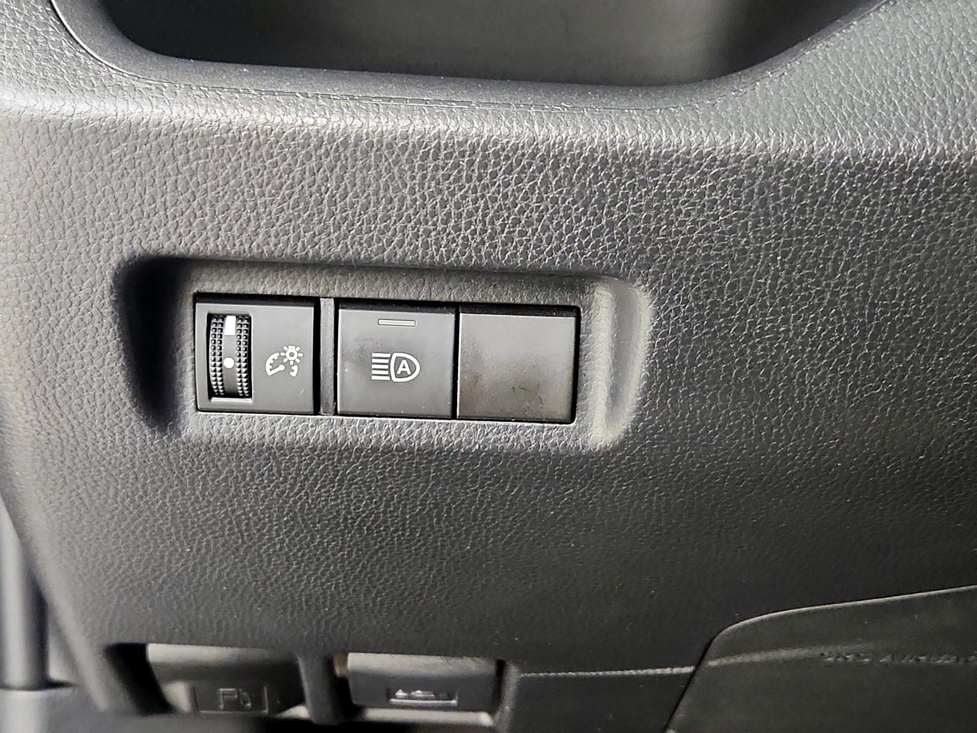 Thumbnail: 2025 Toyota RAV4 - 13