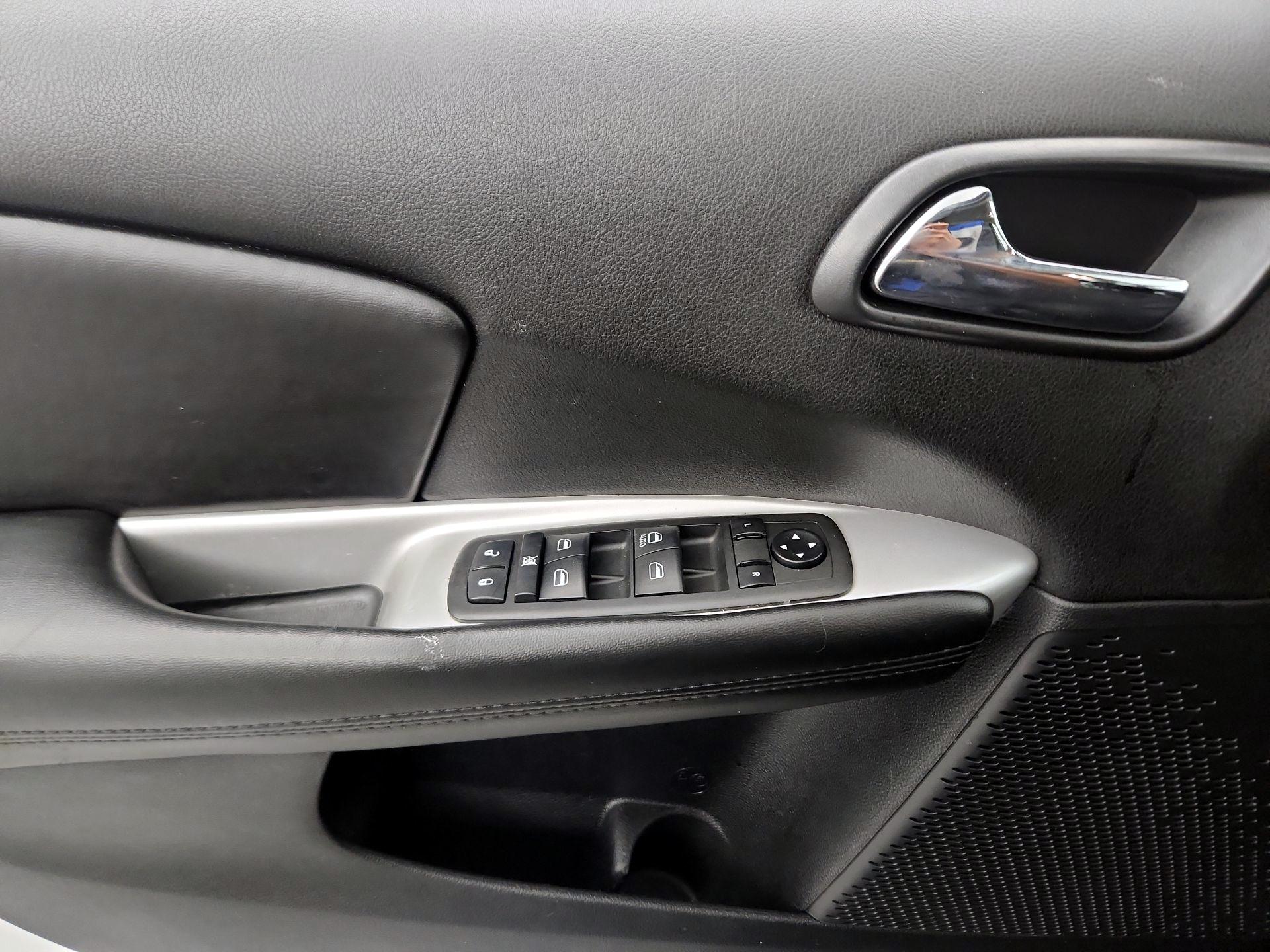 Thumbnail: 2020 Dodge Journey - 10