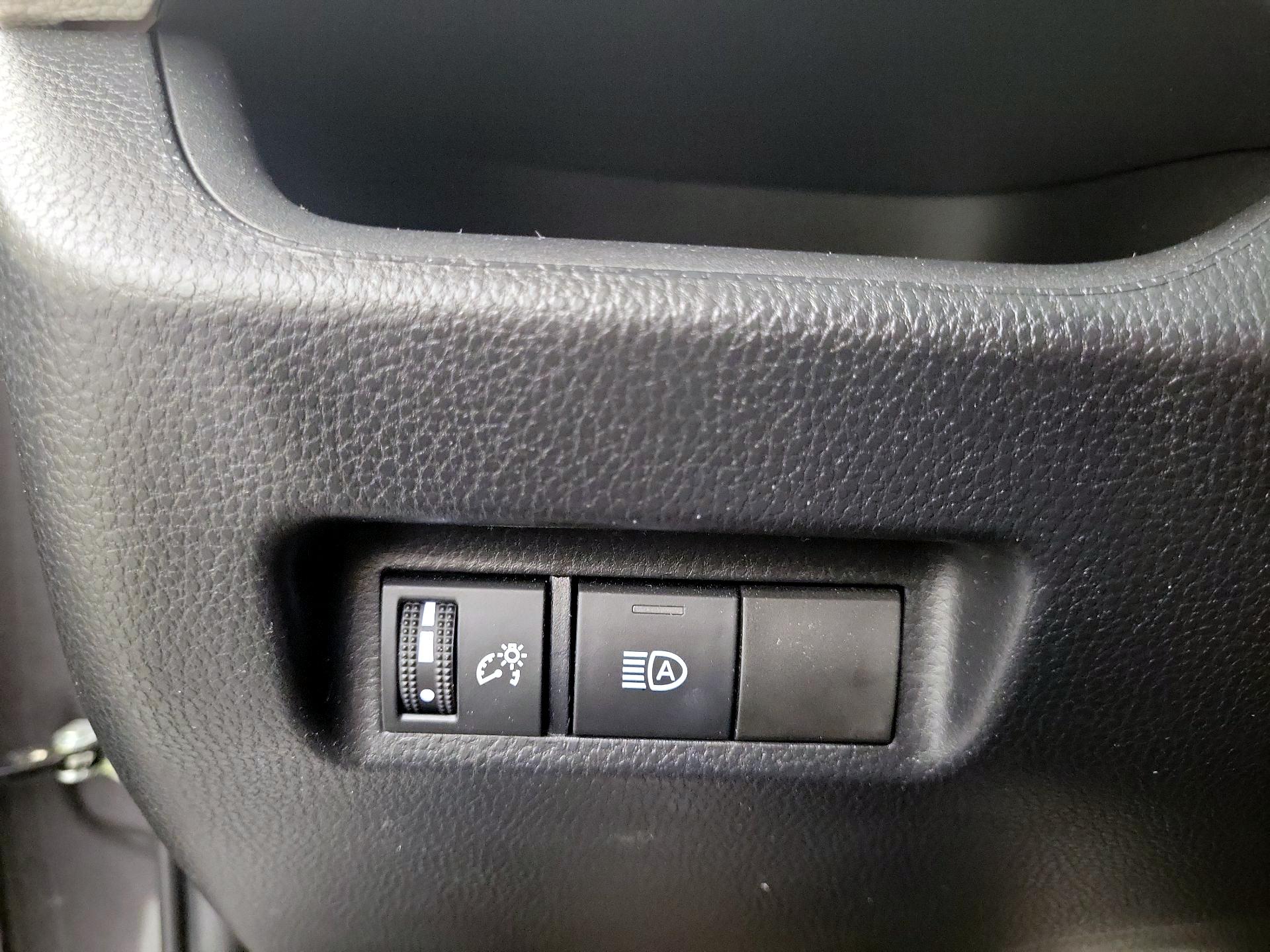 Thumbnail: 2023 Toyota RAV4 - 11