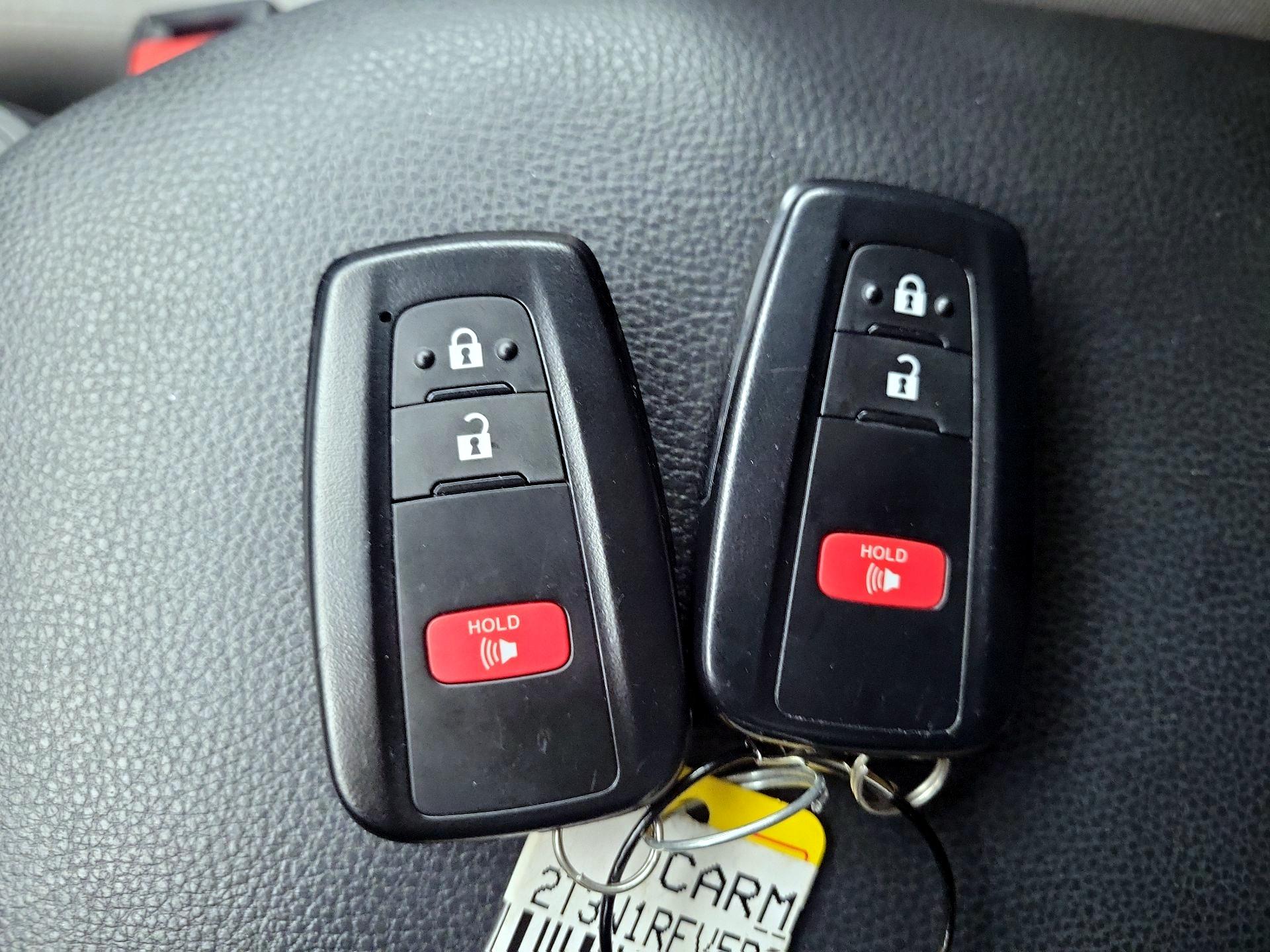 Thumbnail: 2023 Toyota RAV4 - 20