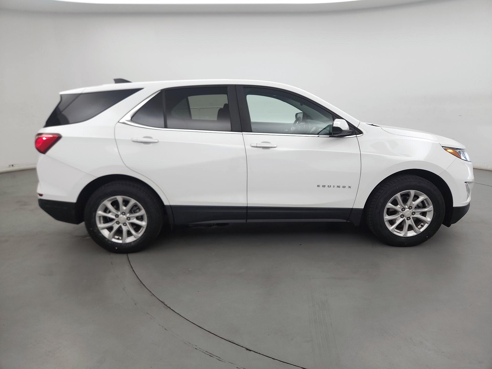 Thumbnail: 2021 Chevrolet Equinox - 4