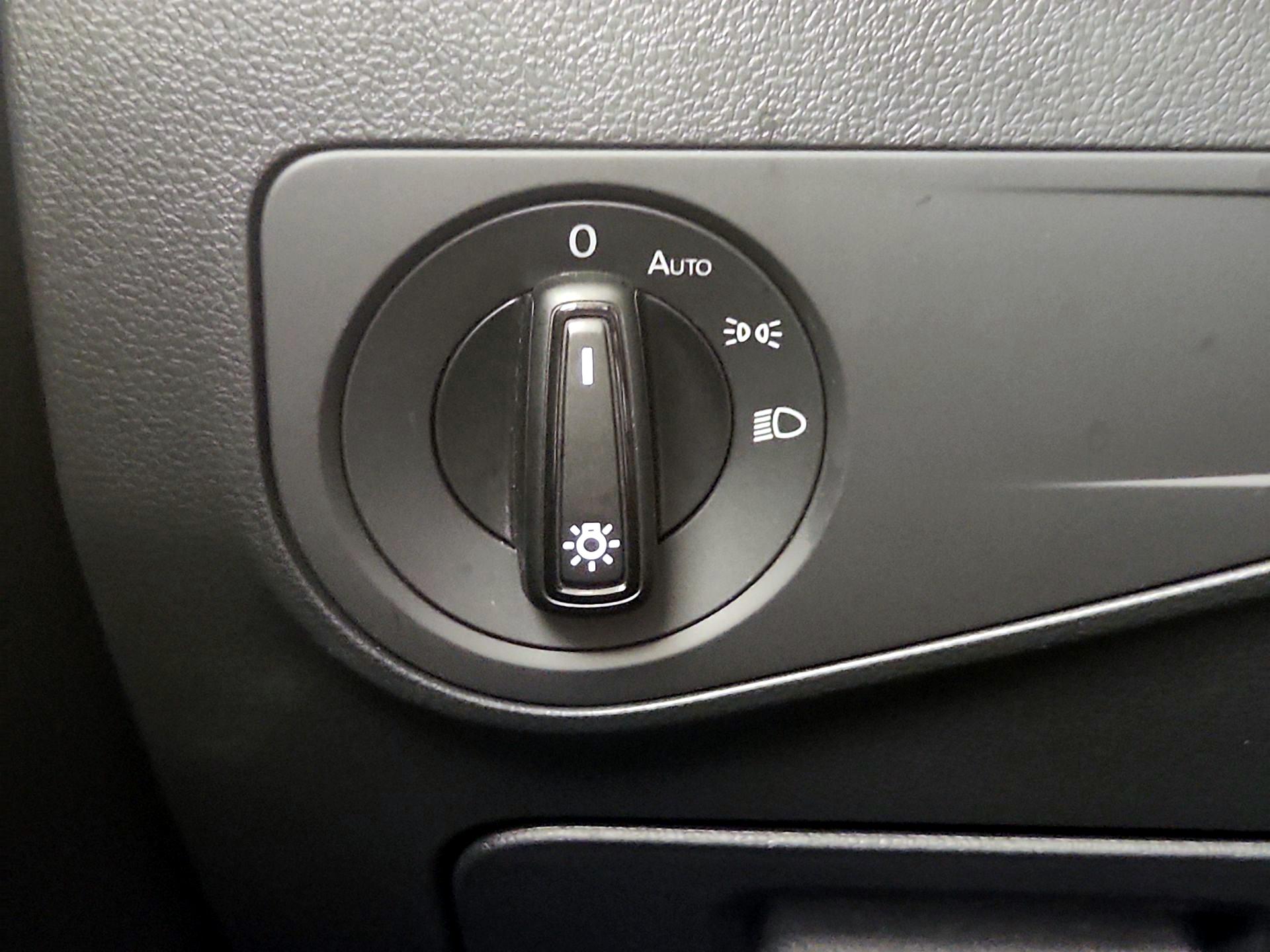 Thumbnail: 2024 Volkswagen Tiguan - 11