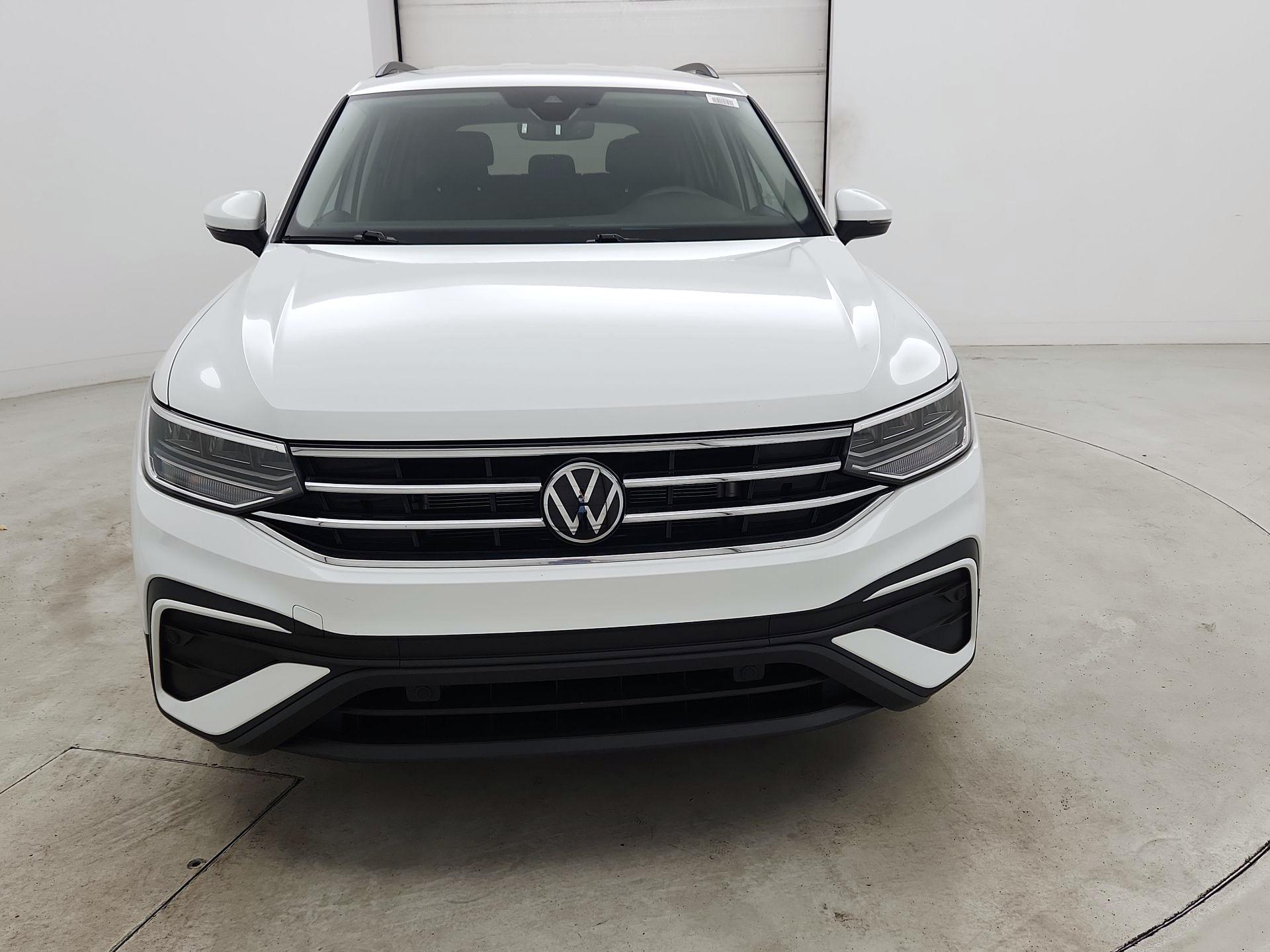 Thumbnail: 2024 Volkswagen Tiguan - 2